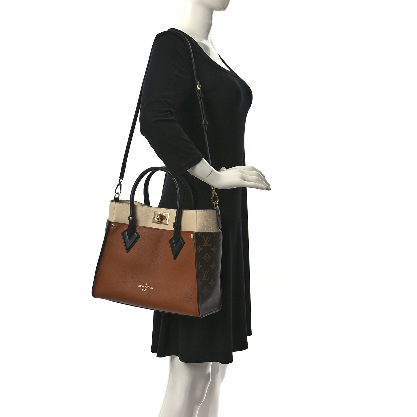 Calfskin Monogram On My Side MM Chataigne