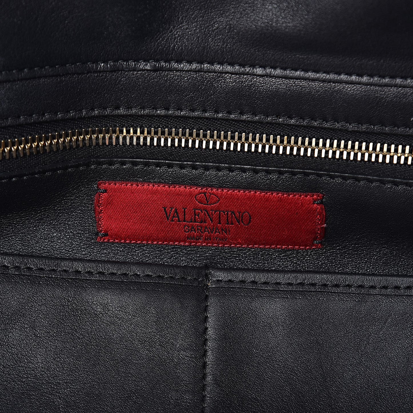Vitello Medium Rockstud Tote Black