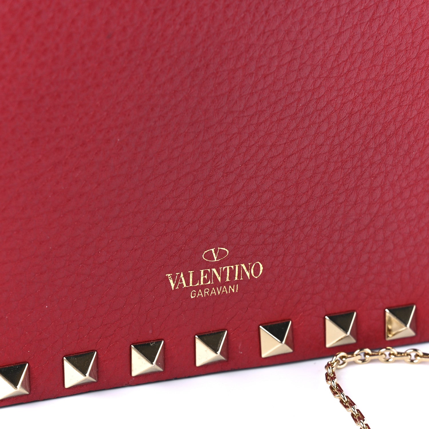 Valentino Garavani Pebbled Calfskin Rockstud Wallet on Chain Rubino 7 of 11