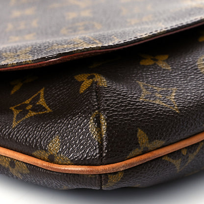 Louis Vuitton Monogram Musette Tango 8 of 9