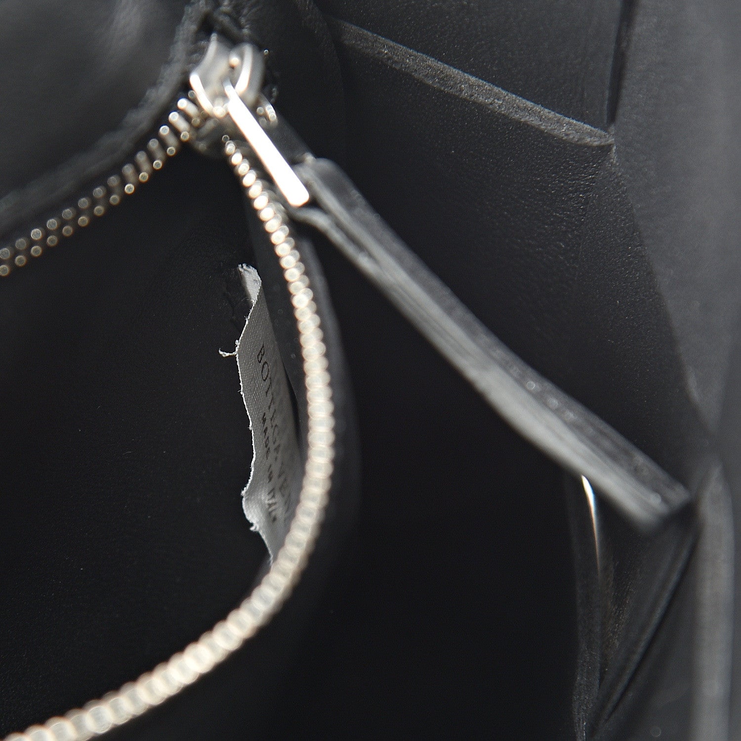 Bottega Veneta Lambskin Maxi Intrecciato Cassette Crossbody Bag Black 6 of 9