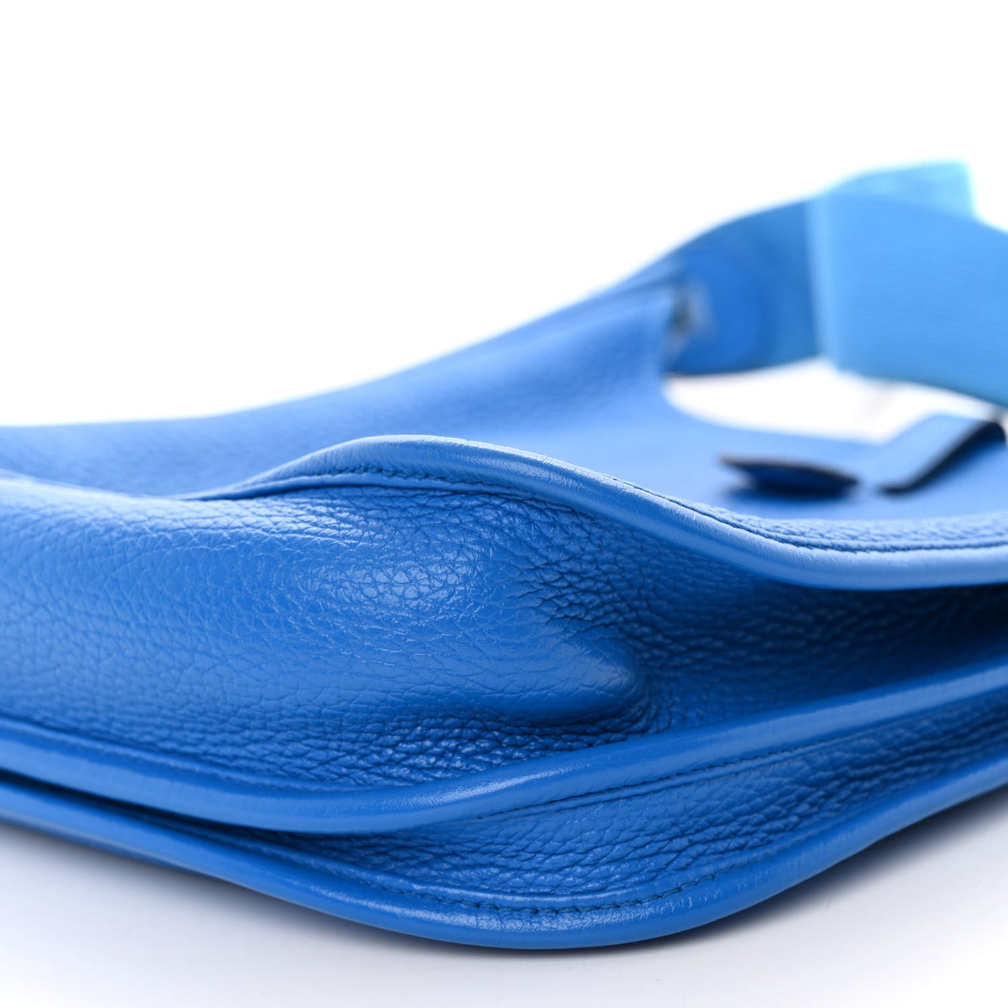 Taurillon Clemence Evelyne III PM Bleu Hydra