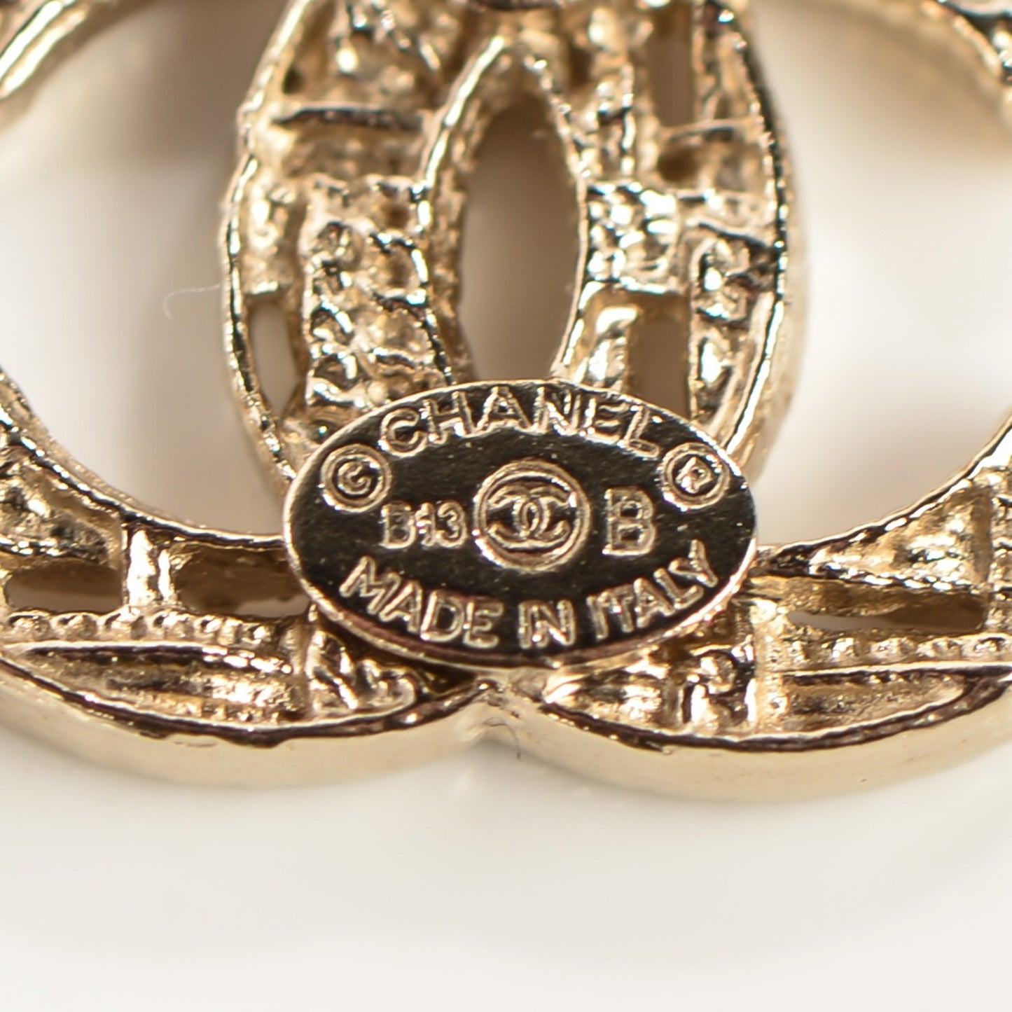Tweed Effect CC Earrings Gold