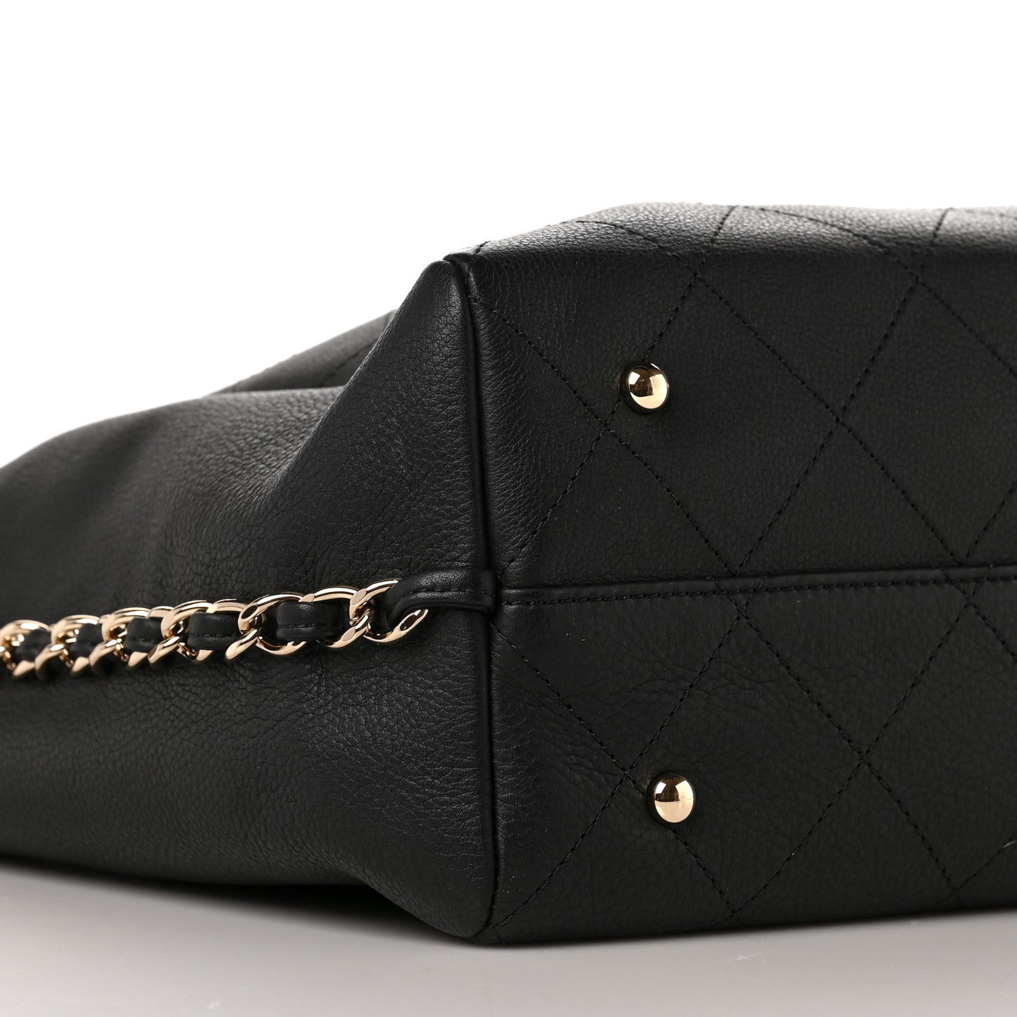 Bullskin Stitched Medium Shopping Bag Black