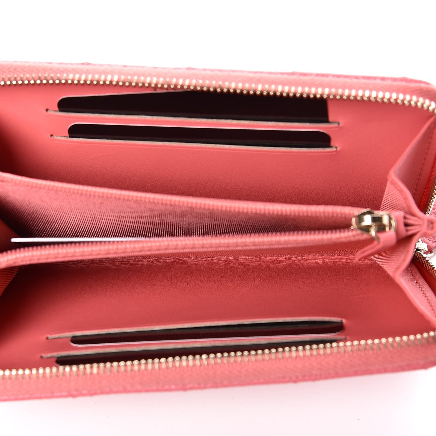 Iridescent Caviar Quilted Medium Zip Around Wallet Pink