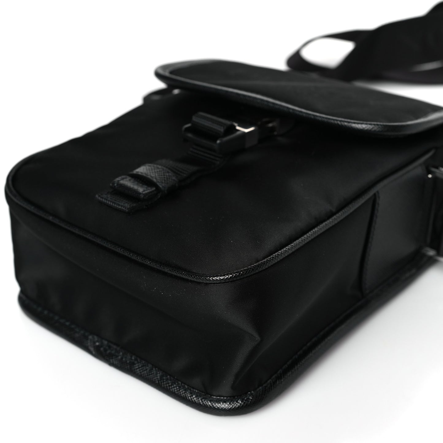 Tessuto Nylon Saffiano Logo Messenger Bag Black