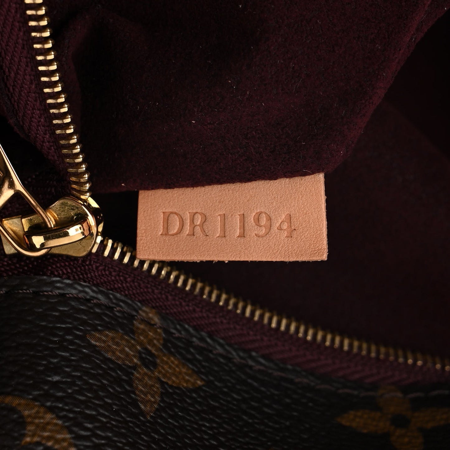 Monogram Voltaire