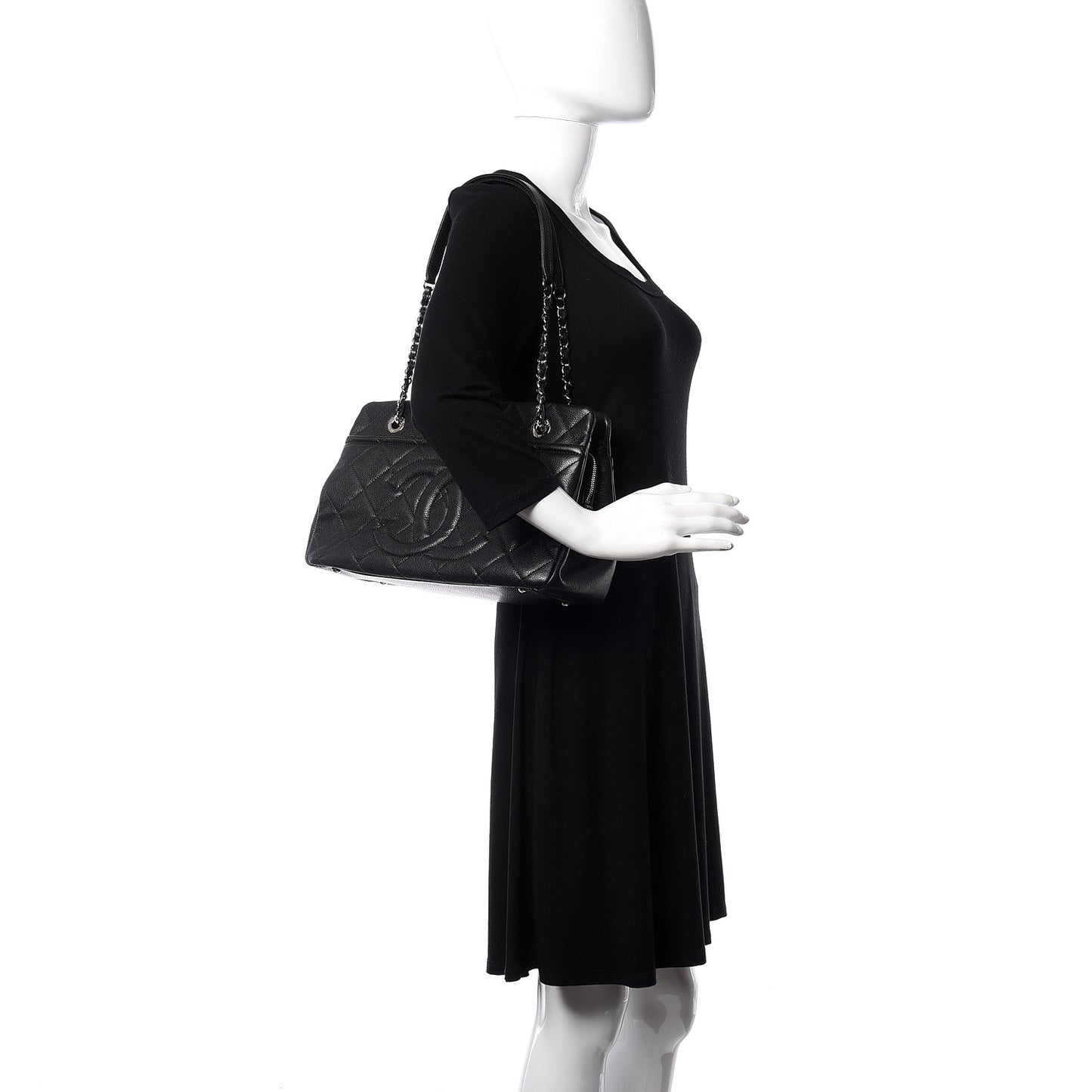 Caviar Quilted CC Timeless Soft Tote Black