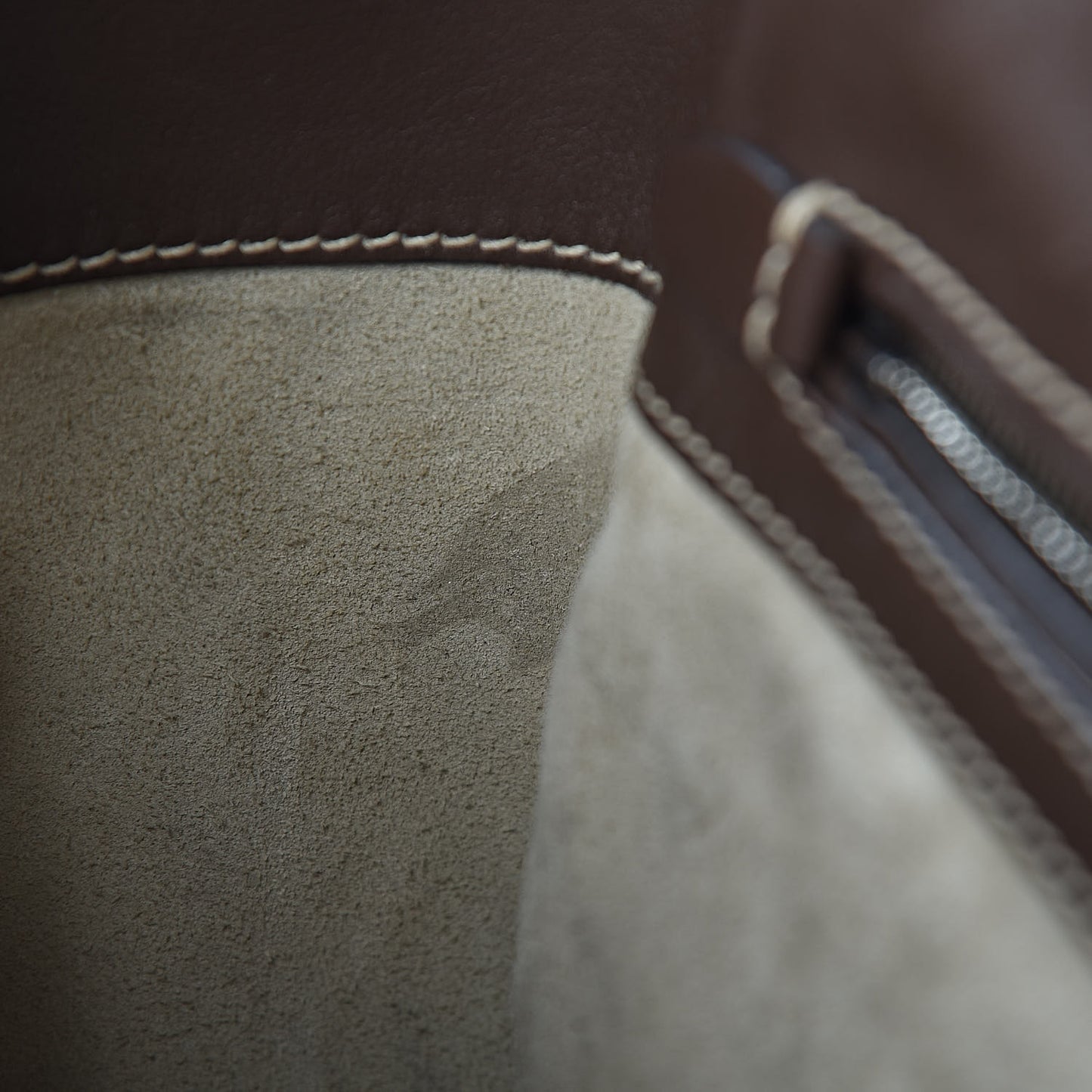 City Calf Small Stitched Twin Pocket Tote Cacao White