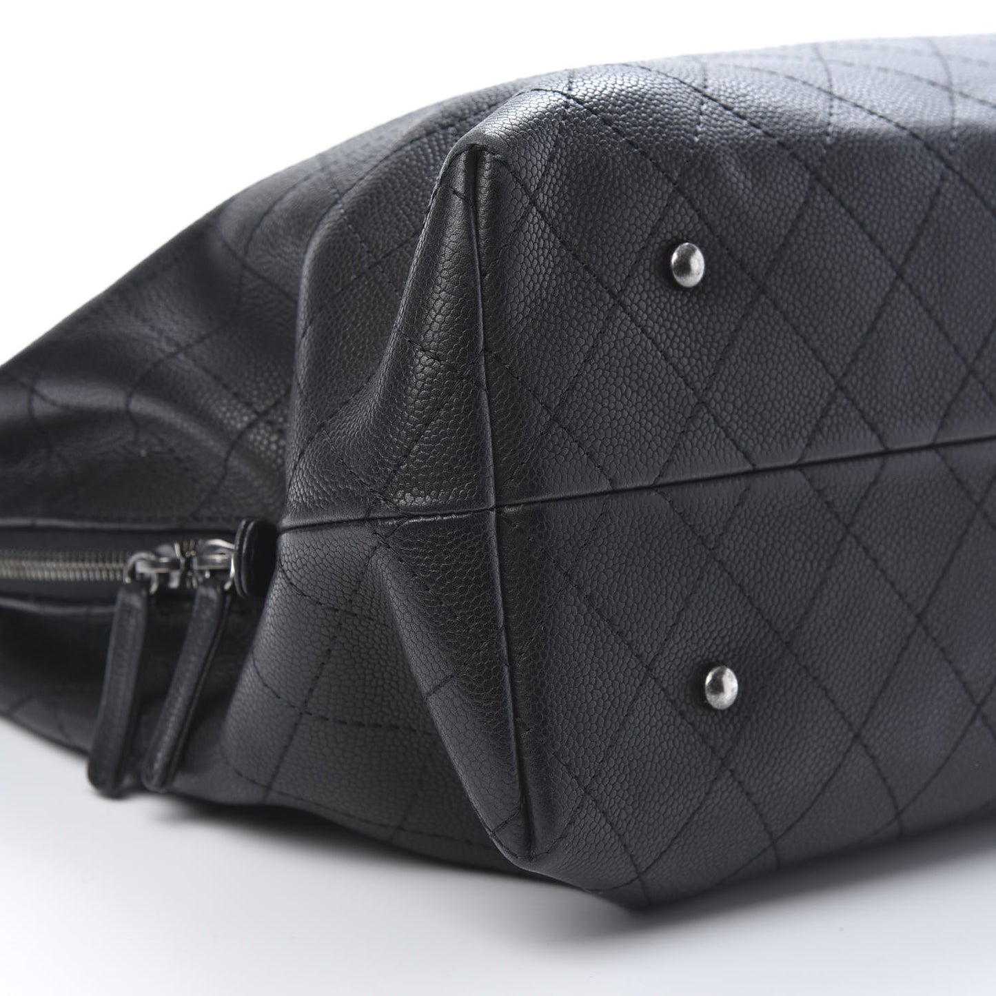 Grained Vegetal Calfskin Urban Shopping Tote Black