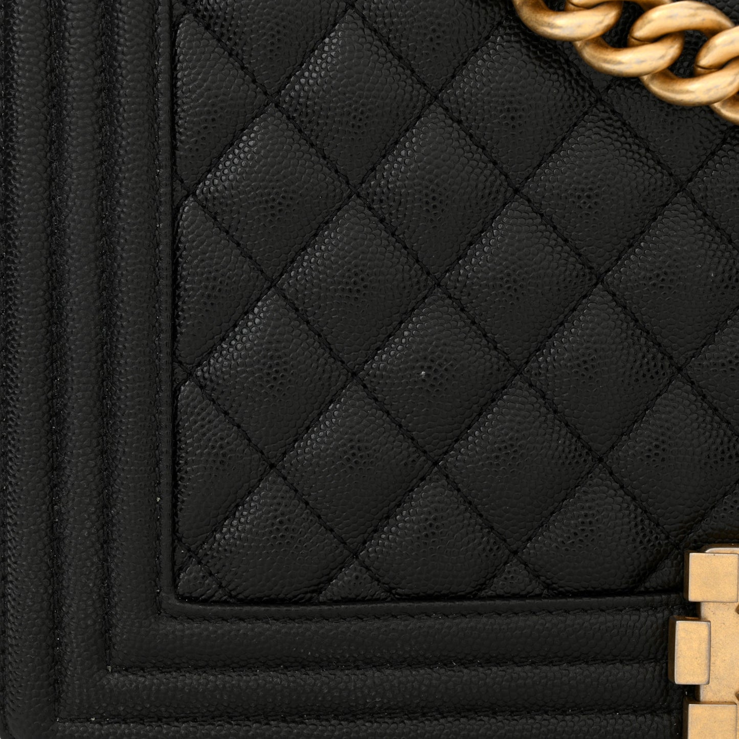 Caviar Quilted New Medium Boy Flap Black
