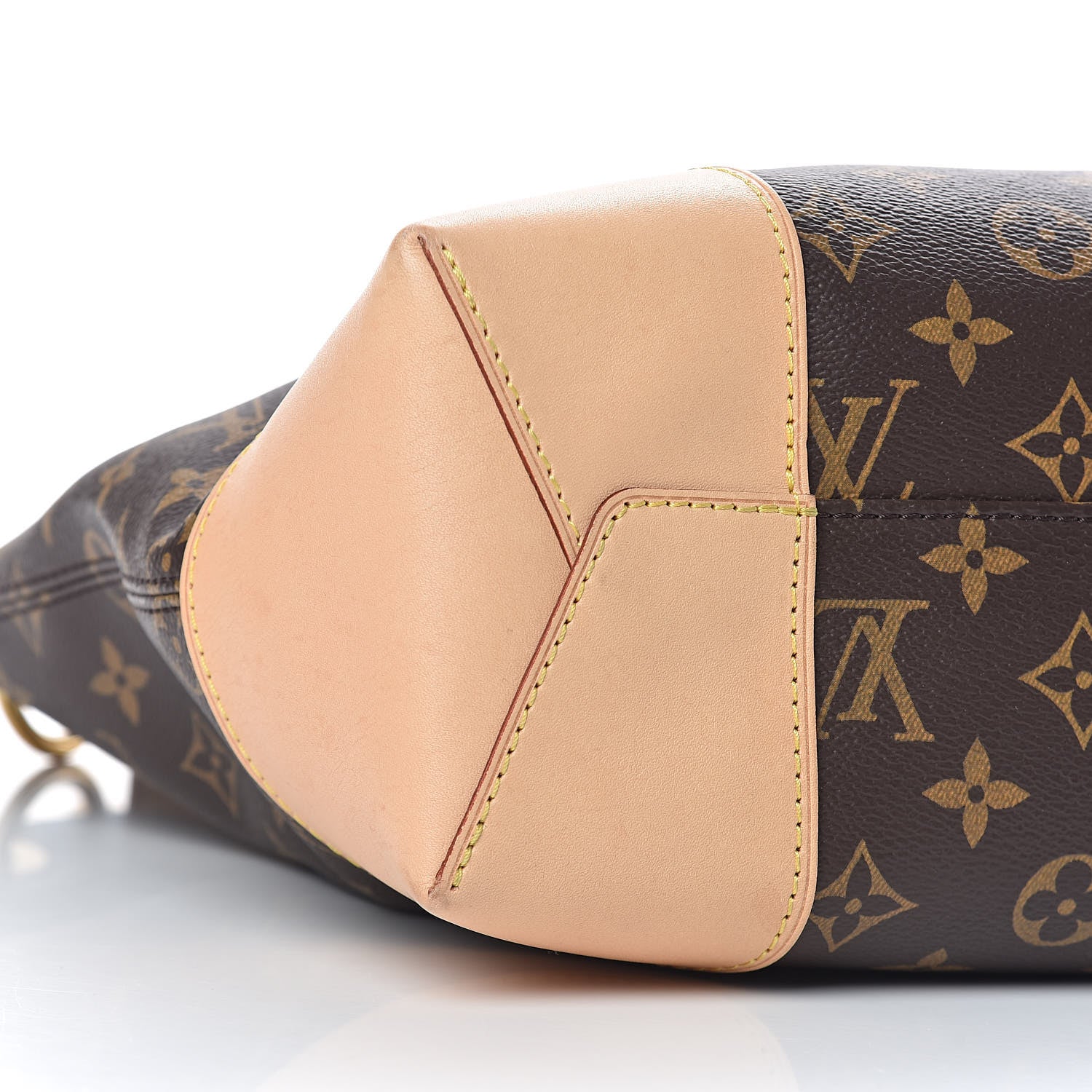 Louis Vuitton Monogram Berri MM 9 of 11