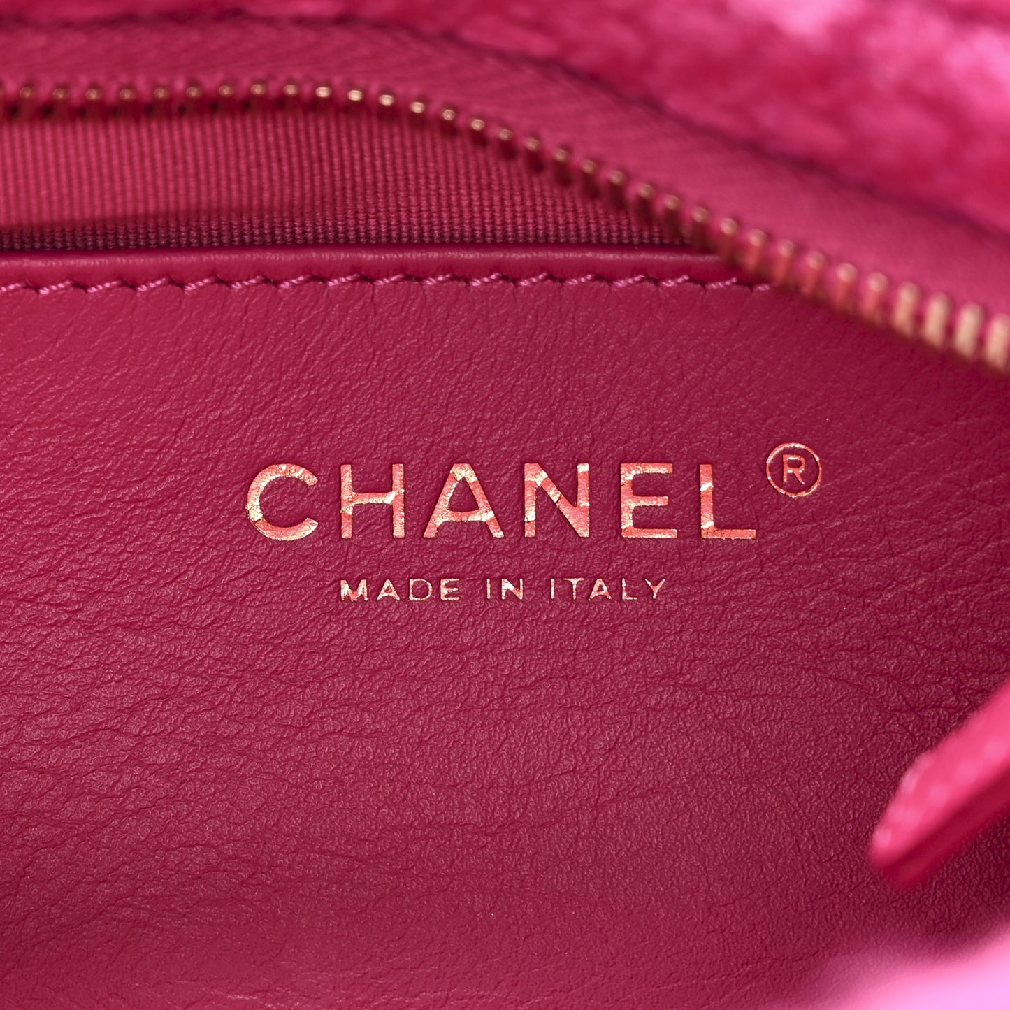 Cashmere Tweed Quilted CC Links Hobo Fuchsia