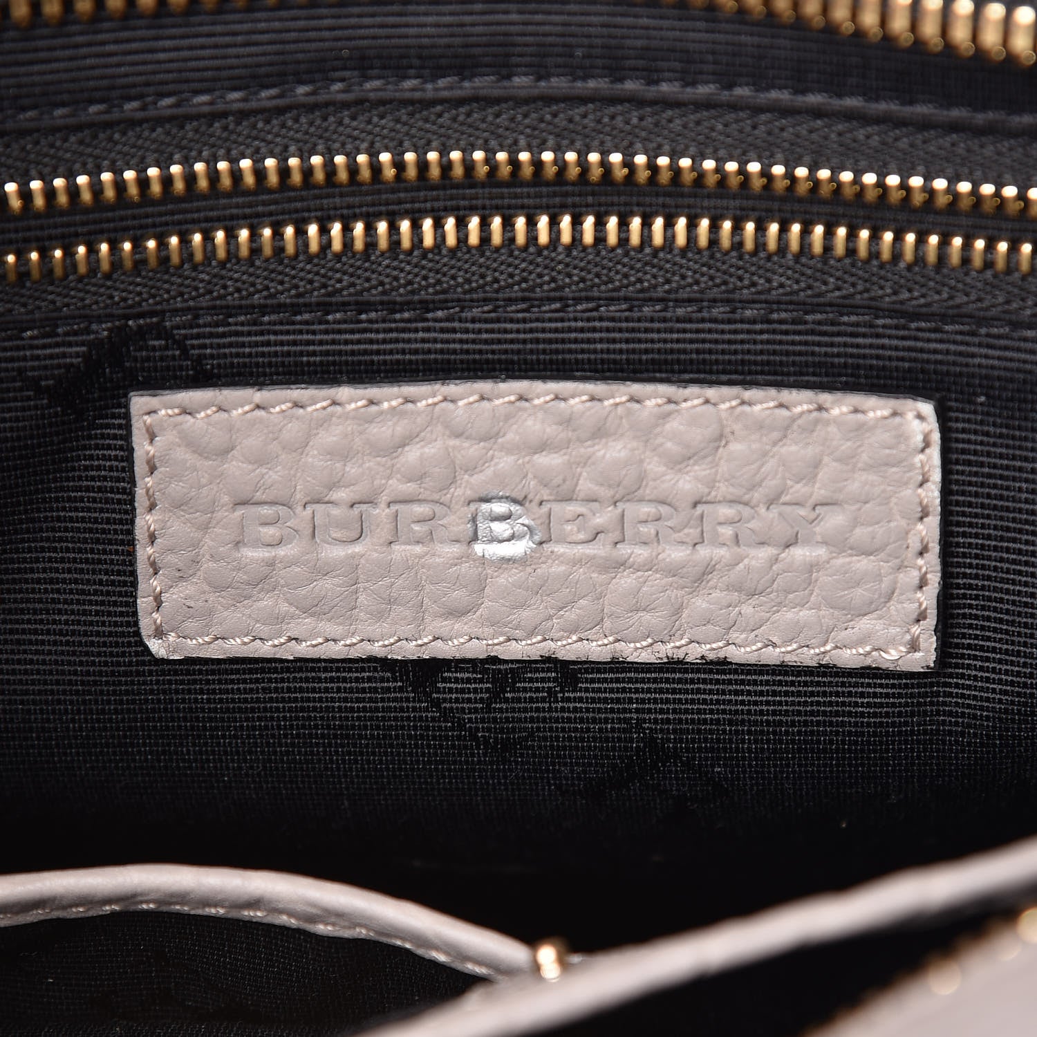 Burberry Signature Grain Medium Gainsborough Pale Grey 9 of 12