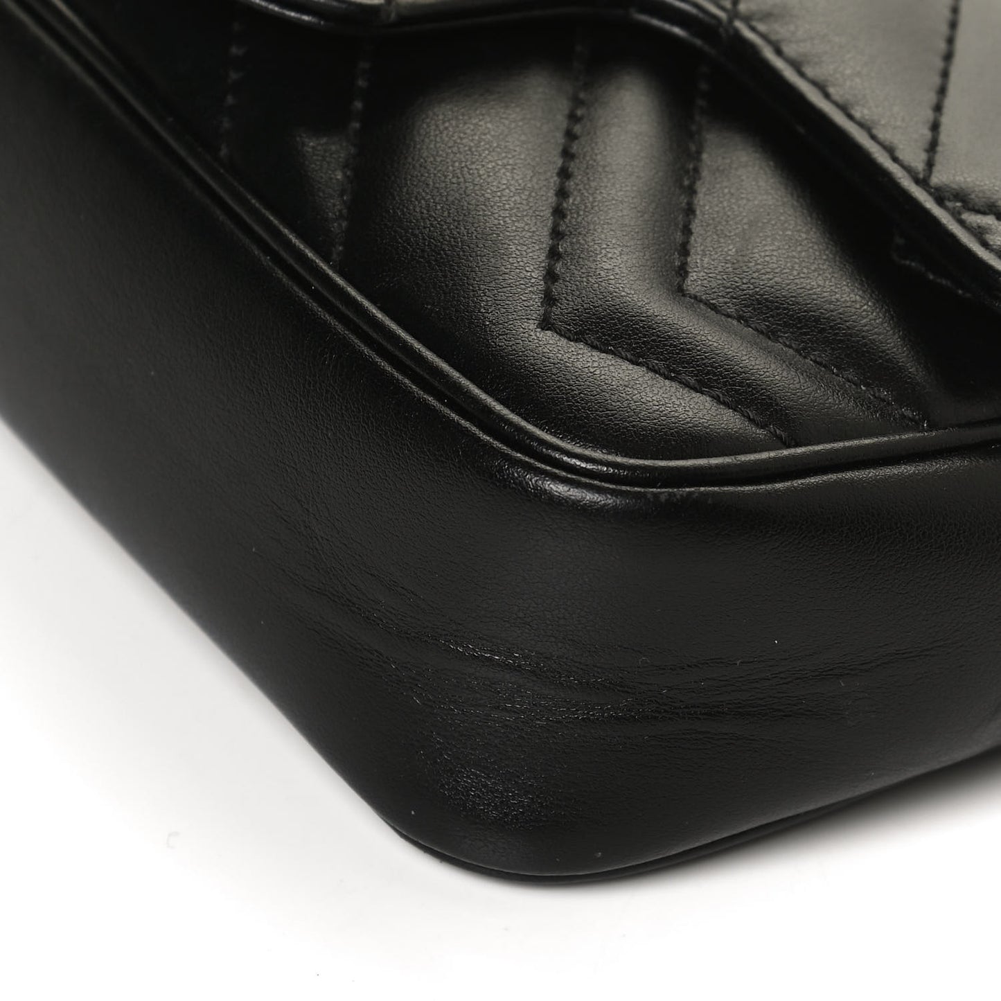 Calfskin Matelasse Super Mini GG Marmont Shoulder Bag Black