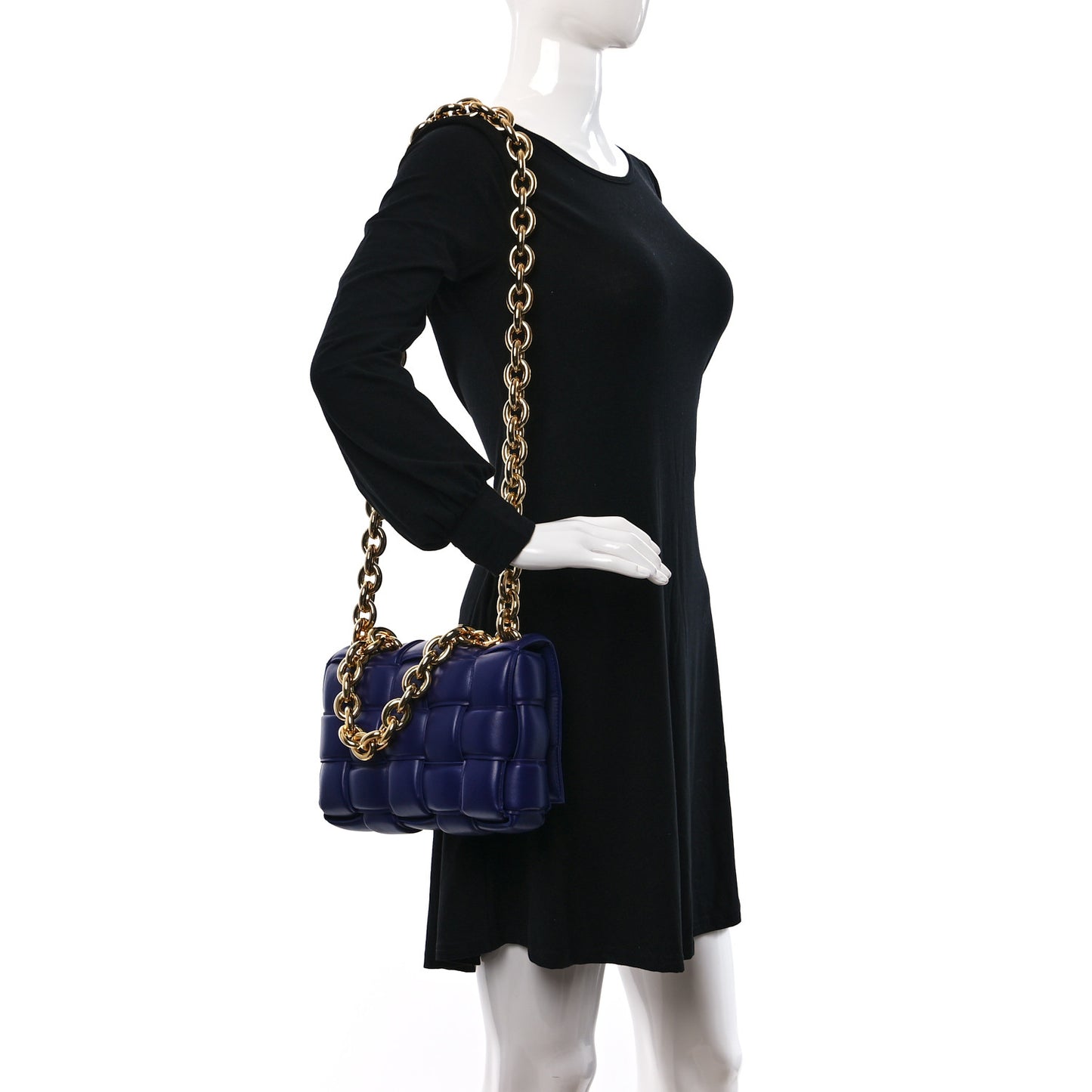 Lambskin Maxi Intreccio Padded Chain Cassette Crossbody Bag Unicorn