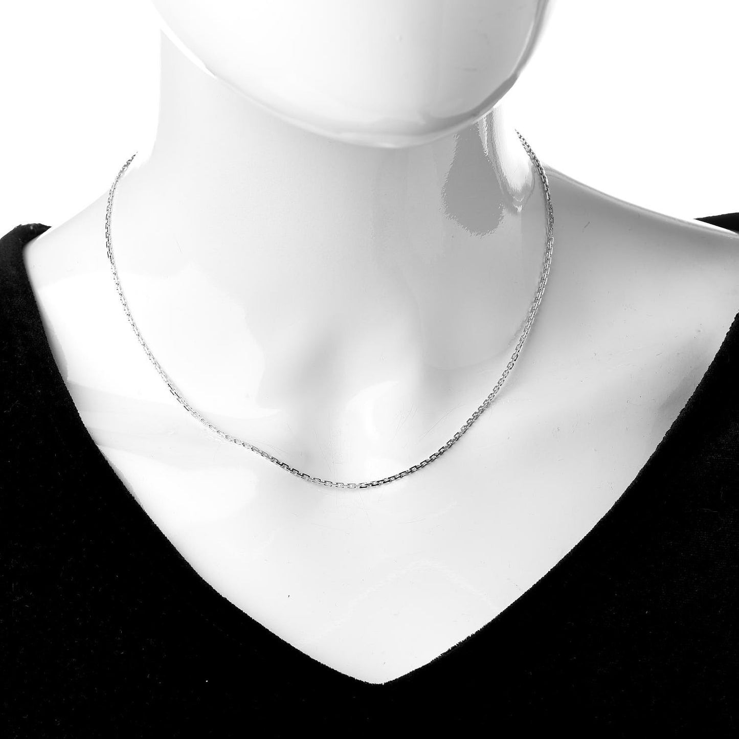 18K White Gold Chain Necklace
