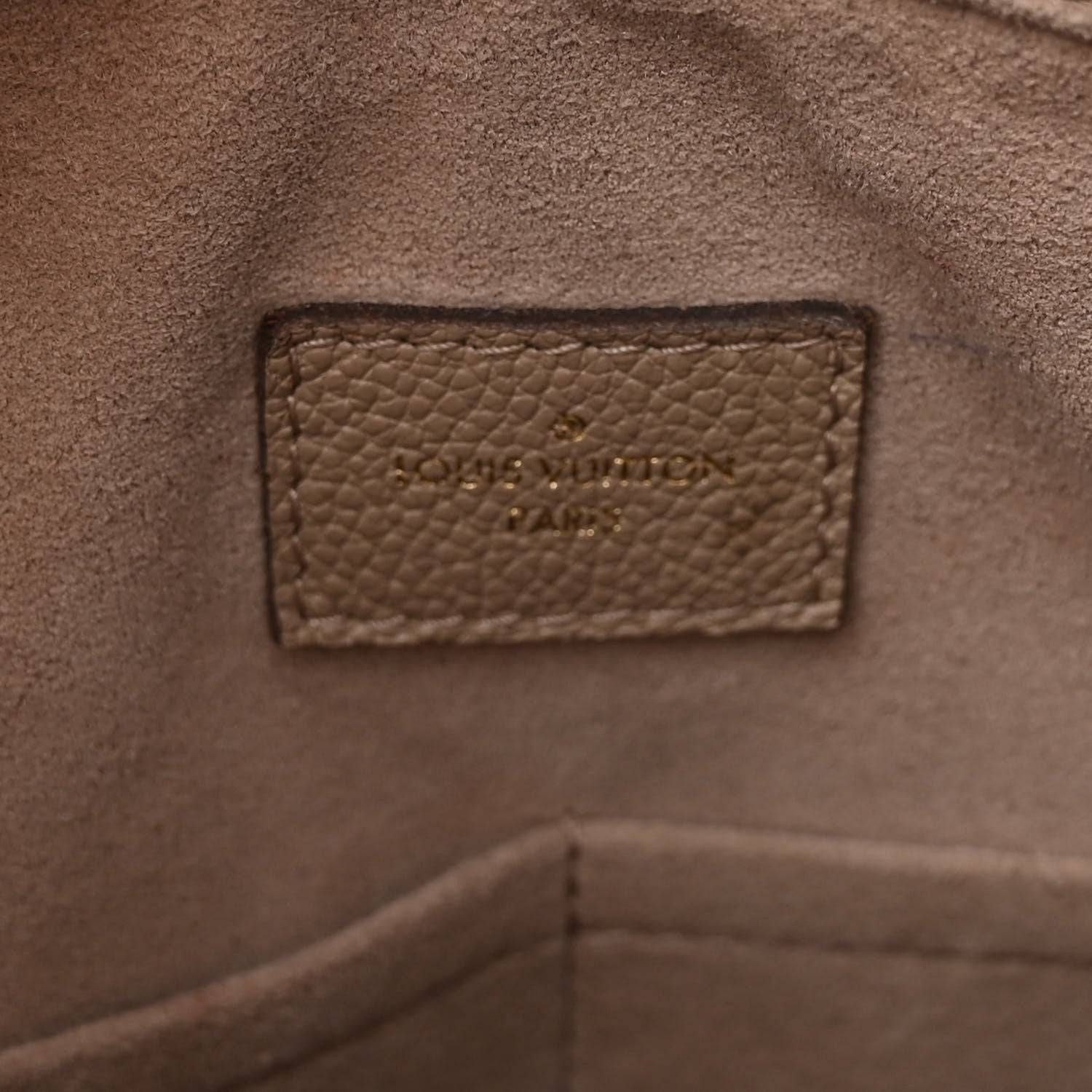 Louis Vuitton Empreinte Maida Hobo Tourterelle 6 of 9