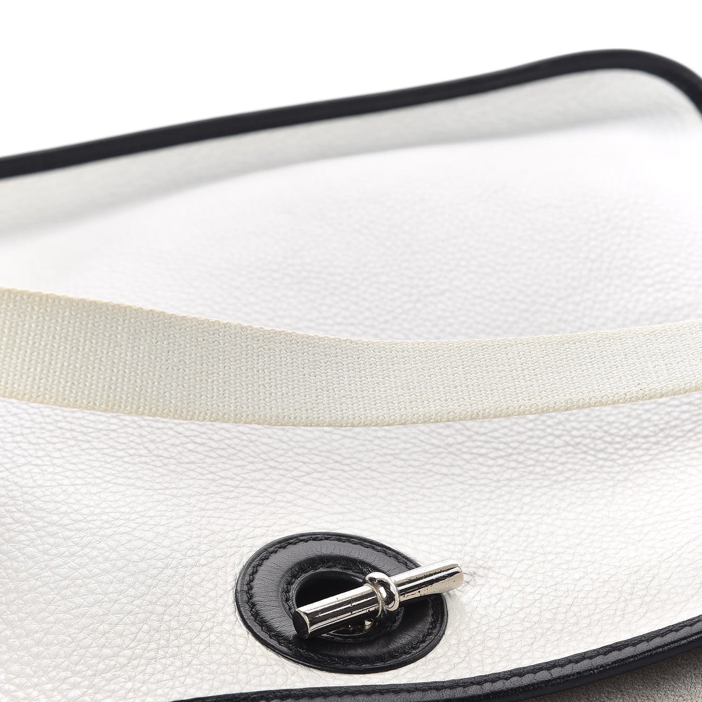 Taurillon Clemence Vespa PM White Black