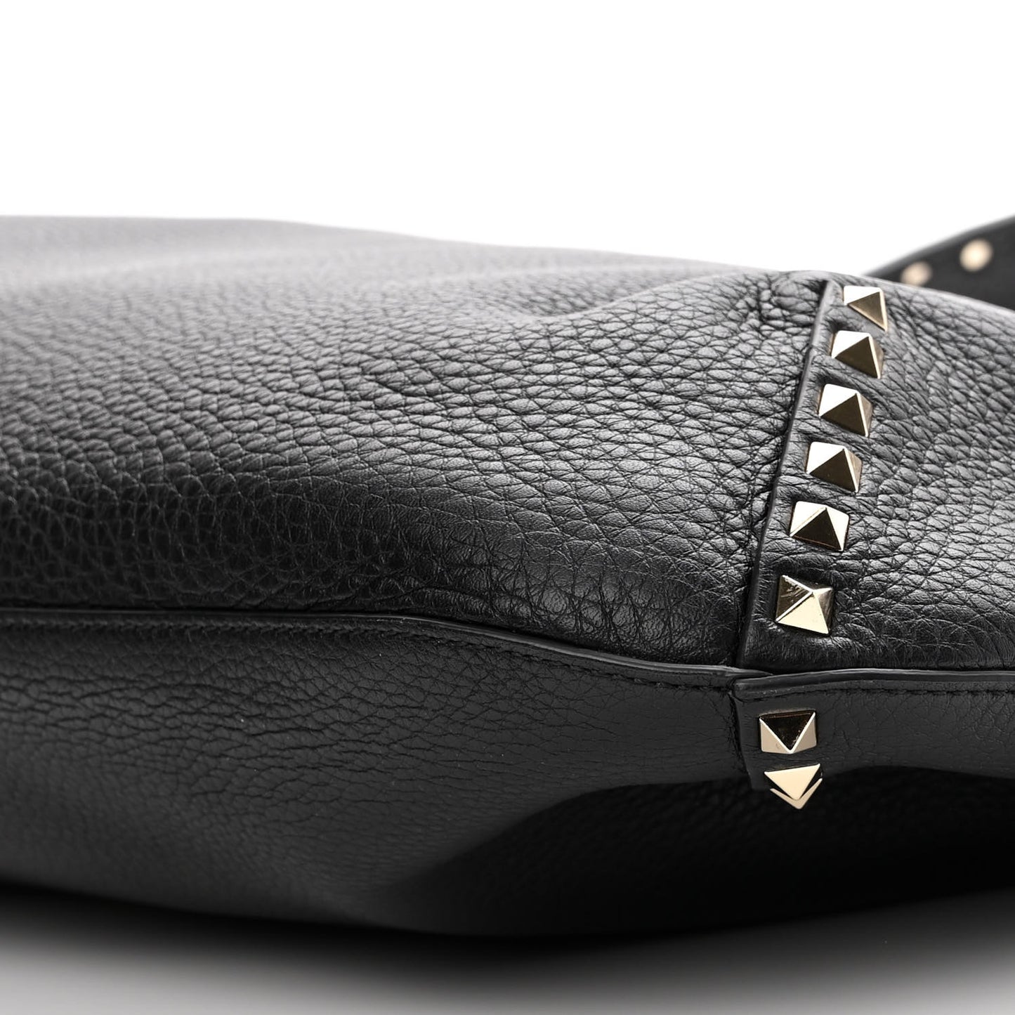 Grained Calfskin Large Rockstud Hobo Black