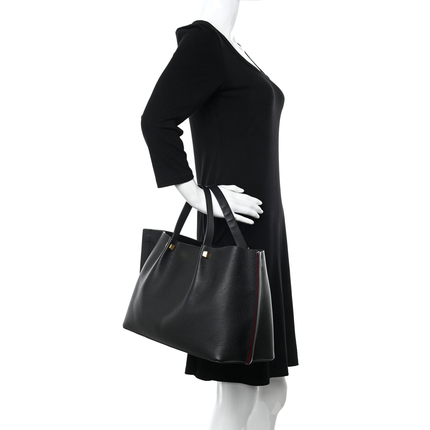 Grainy Calfskin Medium VLogo Escape Shopper Black