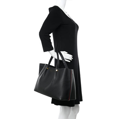 Valentino Garavani Grainy Calfskin Medium VLogo Escape Shopper Black 2 of 11