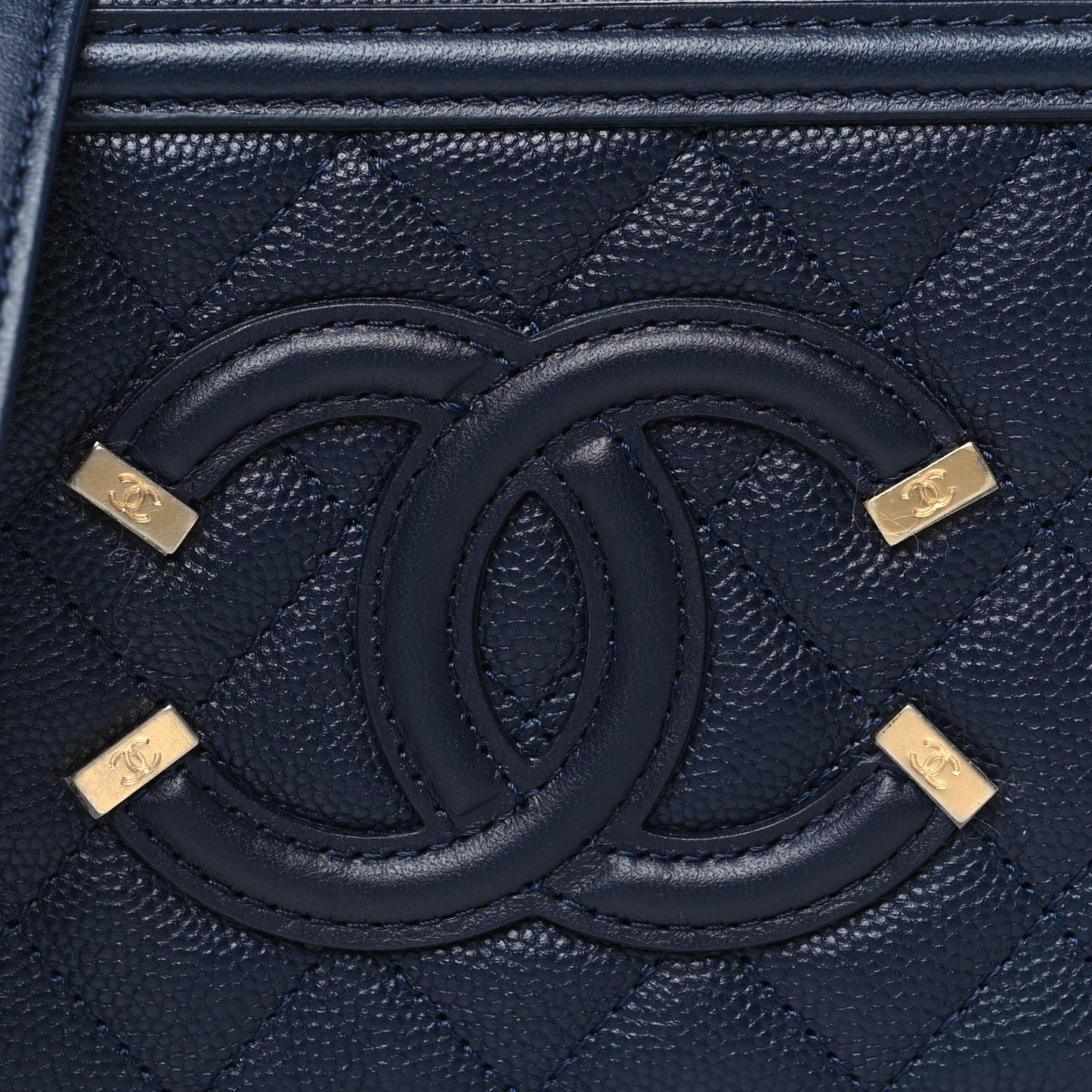 Caviar Quilted CC Filigree Vanity Clutch With Chain Navy