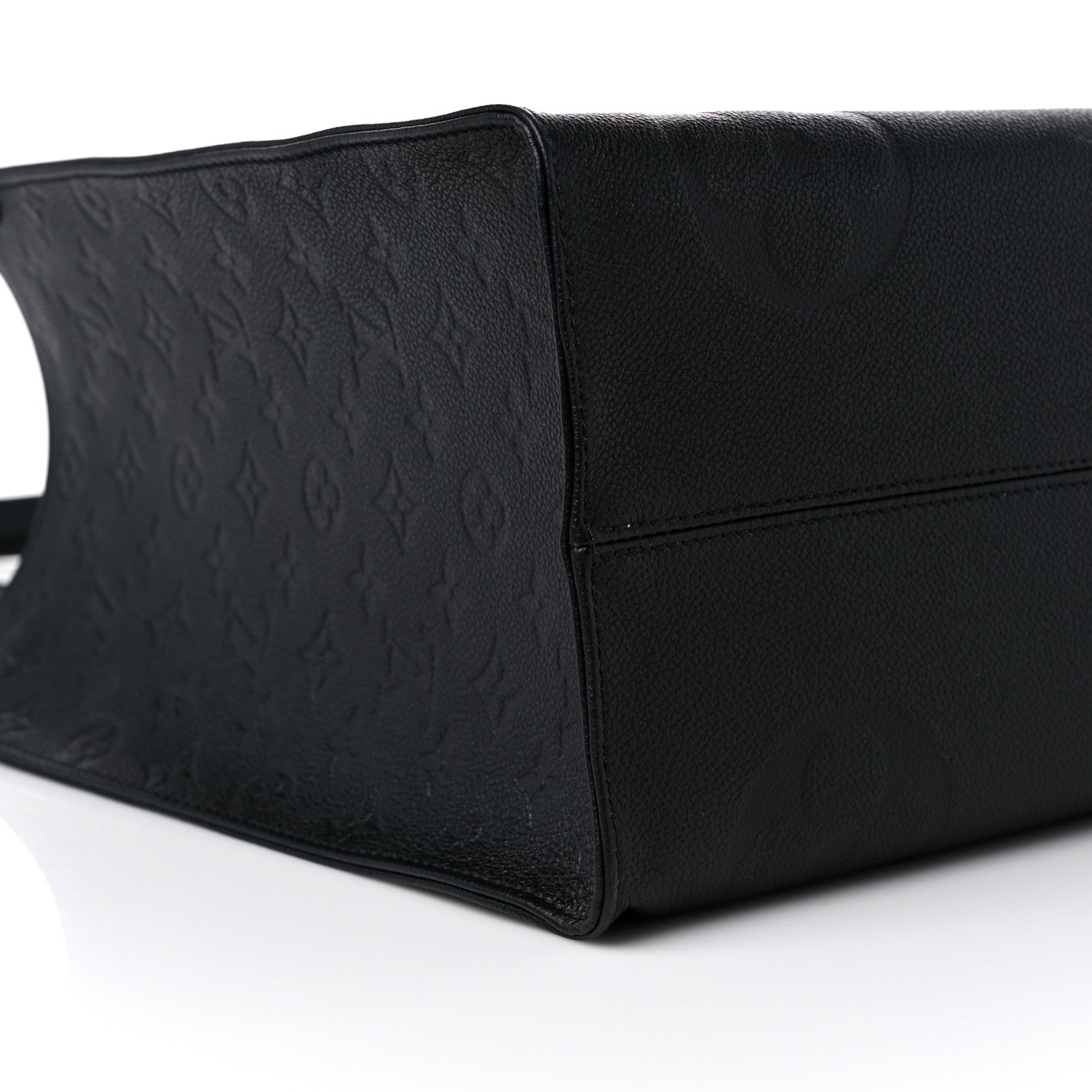 Louis Vuitton Empreinte Monogram Giant Onthego GM Black 7 of 8