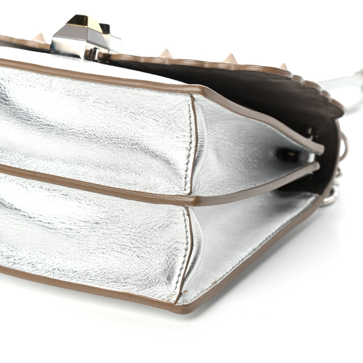 Fendi Vitello Catalan Mirror Scalloped Multi Studded Small Kan I Shoulder Bag Argento 9 of 9