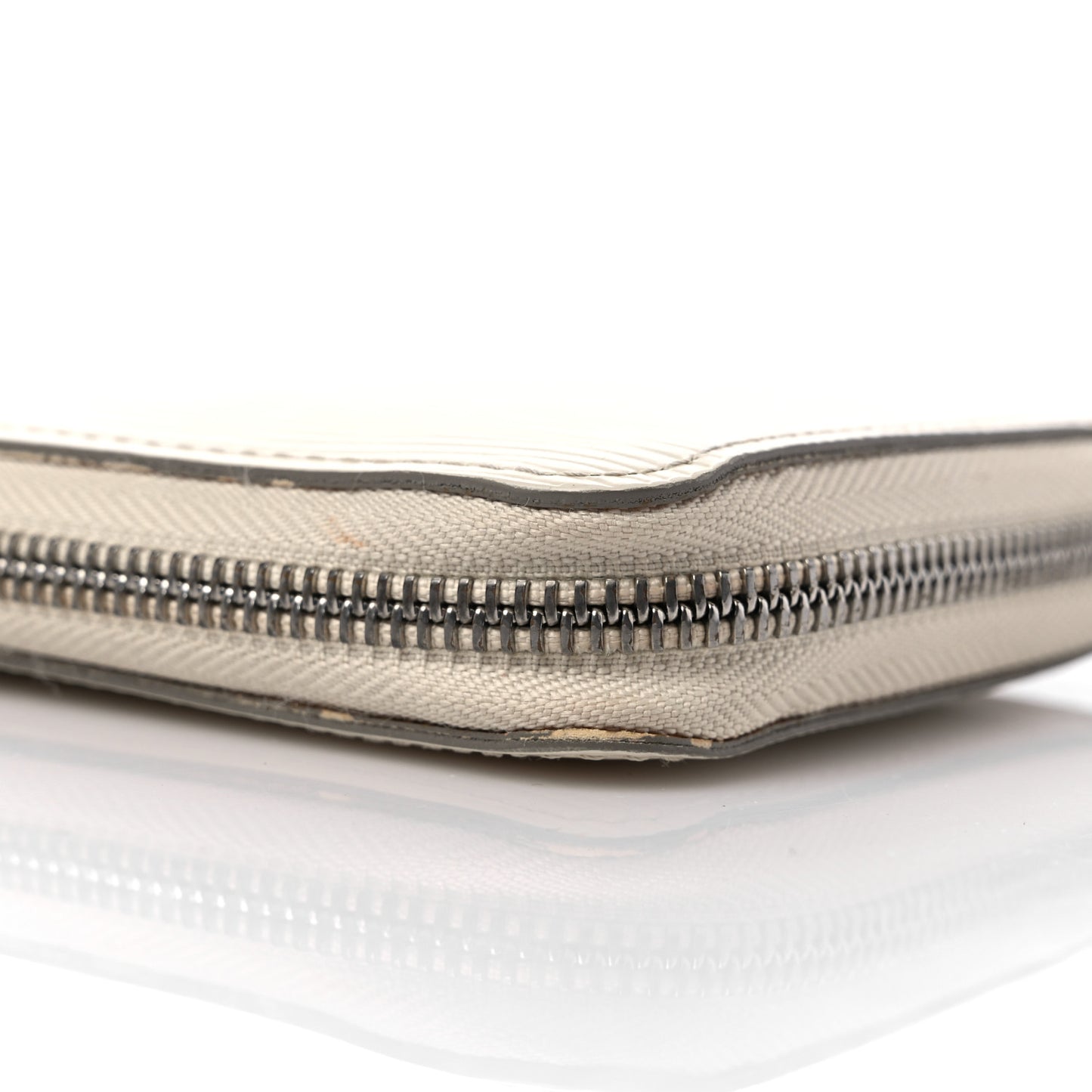 Epi Zippy Wallet Ivory