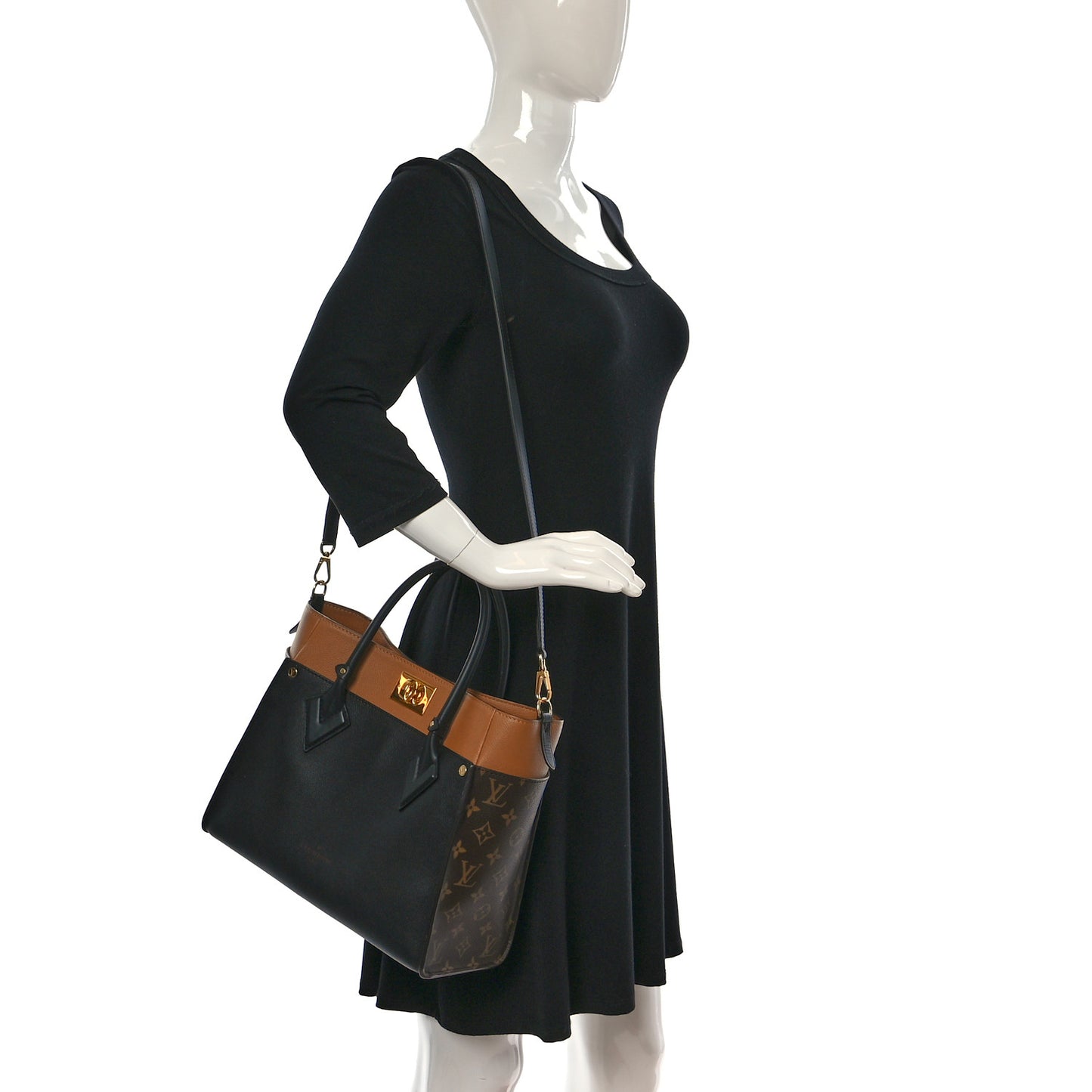 Calfskin Monogram On My Side Black