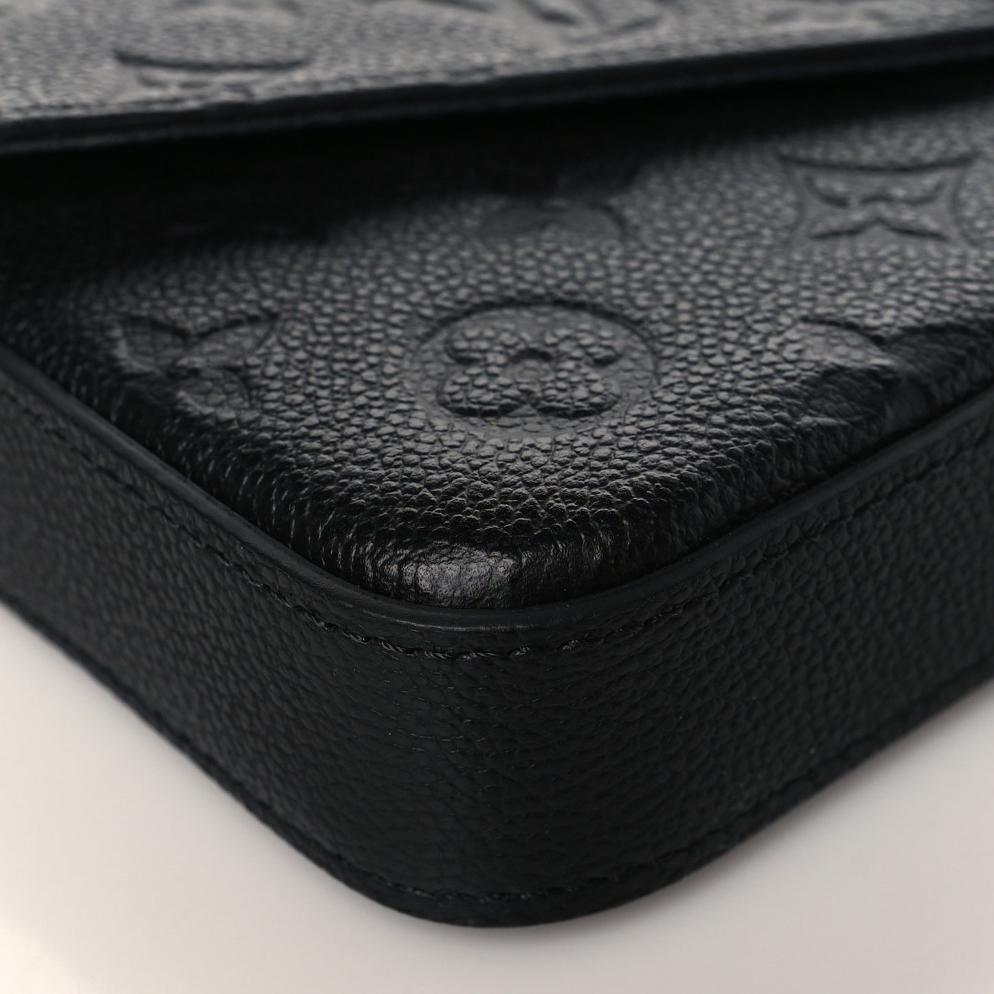 Empreinte Pochette Felicie Chain Wallet Black