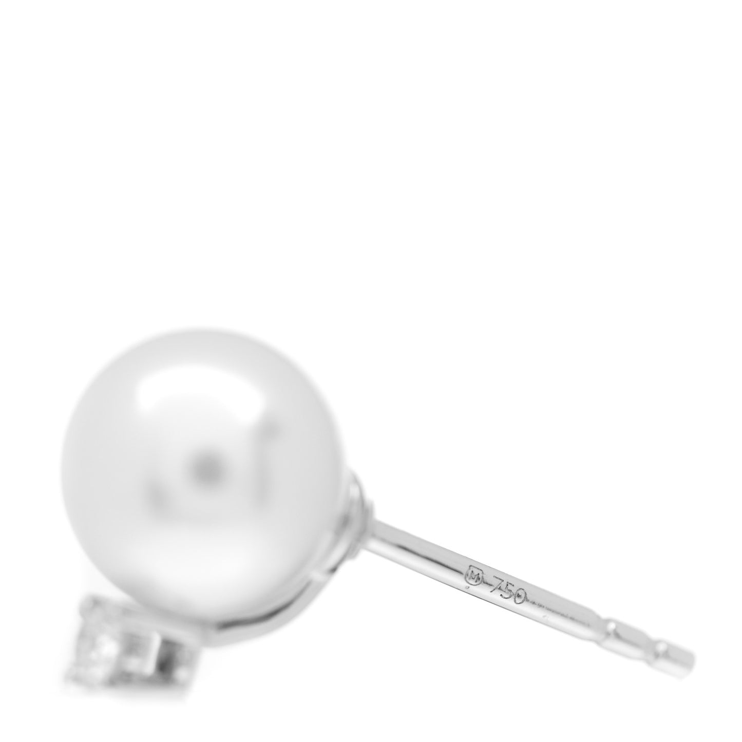 18K White Gold Diamond Akoya Pearl 7-7.5mm Stud Earrings
