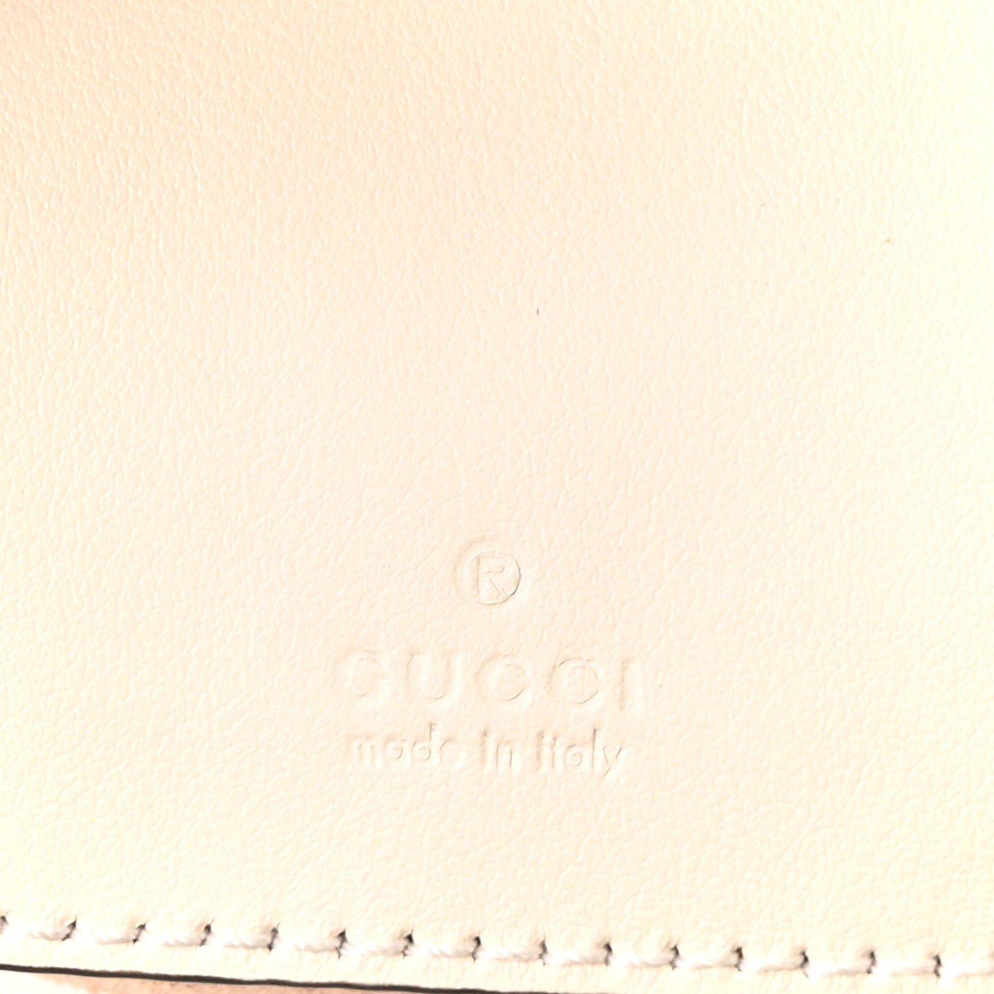 Calfskin Matelasse Mini GG Marmont 2.0 Bucket Bag White