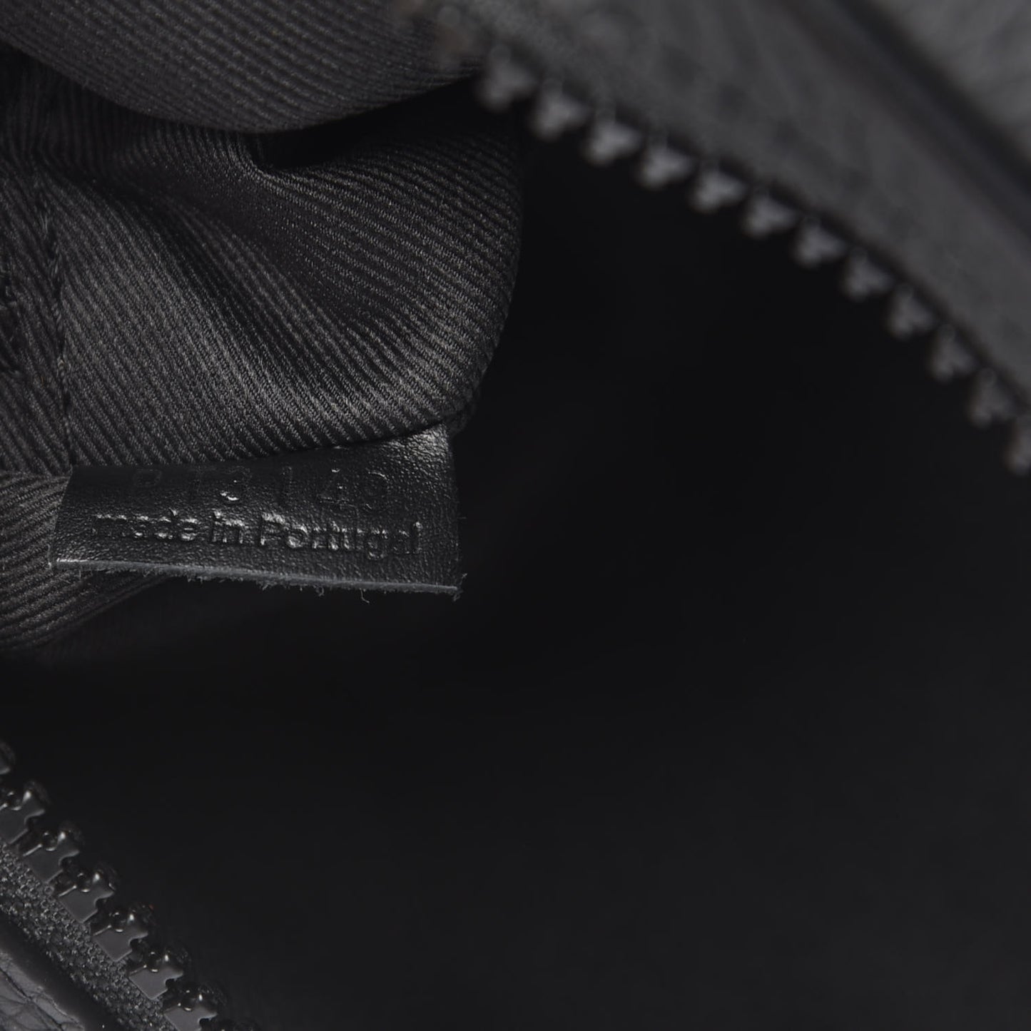 Taurillon Monogram Uniformes Solar Ray Soft Pochette Volga Belt Bag Black