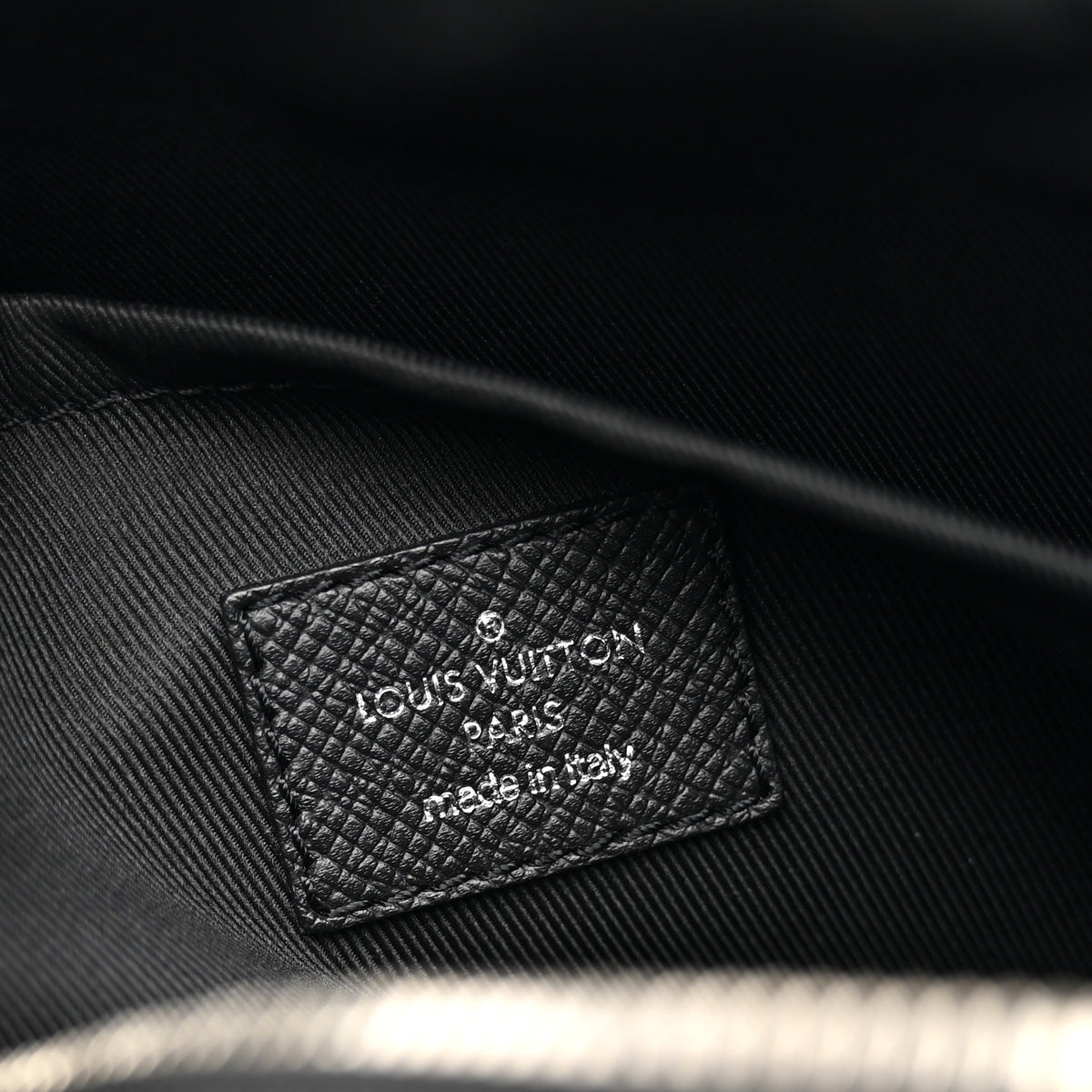 Taiga Monogram Eclipse Outdoor Messenger Black