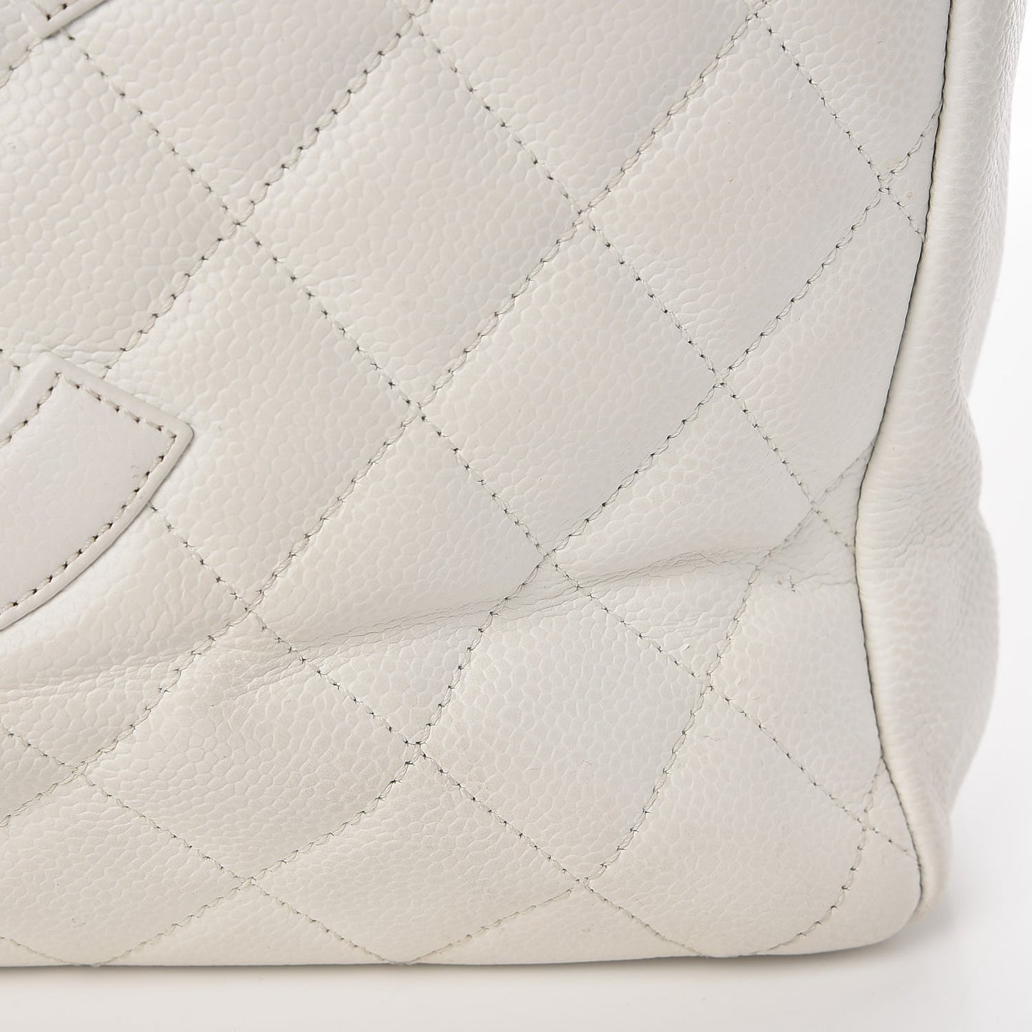 Caviar Quilted Grand Shopping Tote GST White