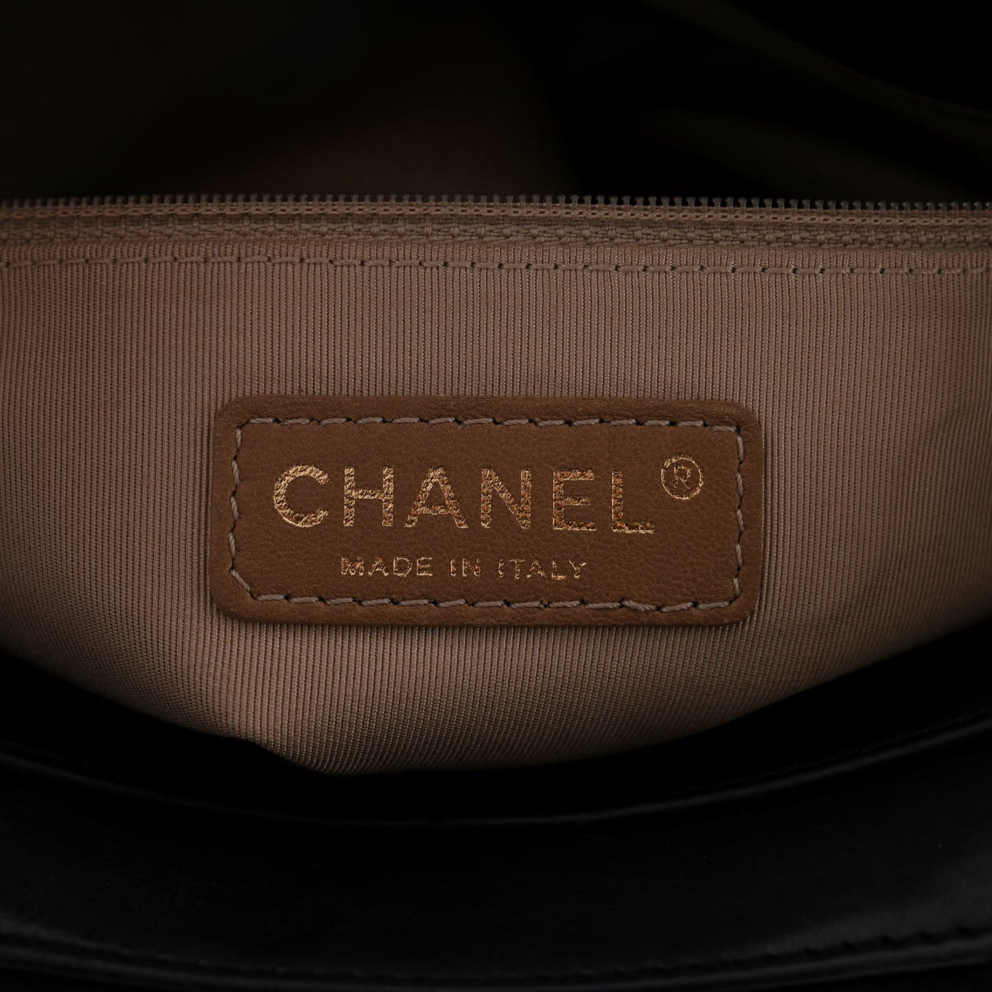 Calfskin Stitched Medium Retro Chain Tote Black