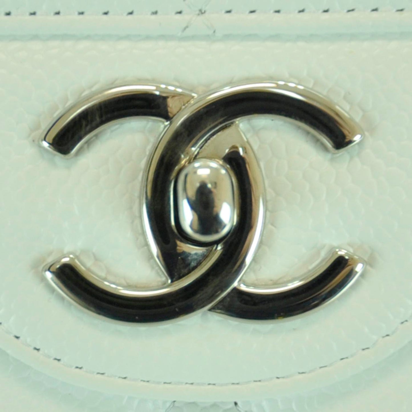 Caviar Maxi Double Flap White