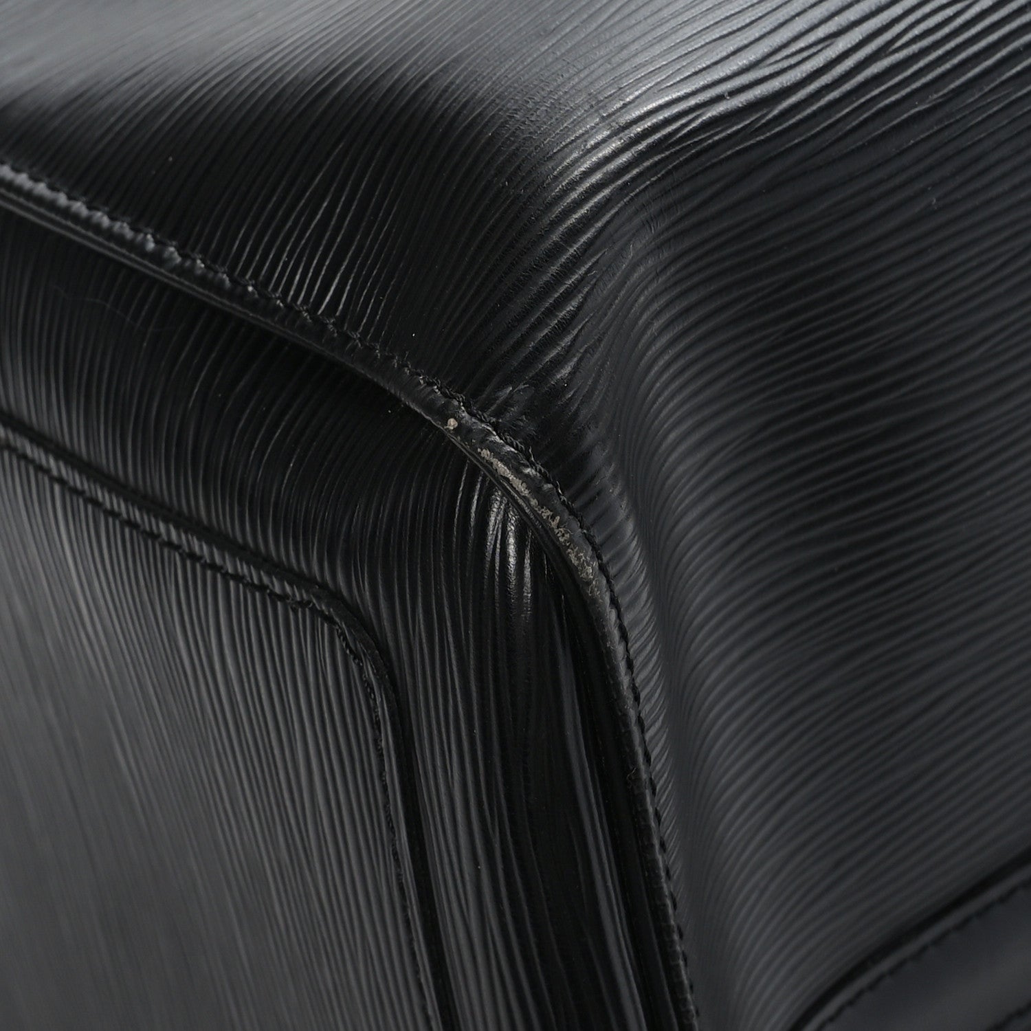 Louis Vuitton Epi Keepall 50 Black 7 of 11