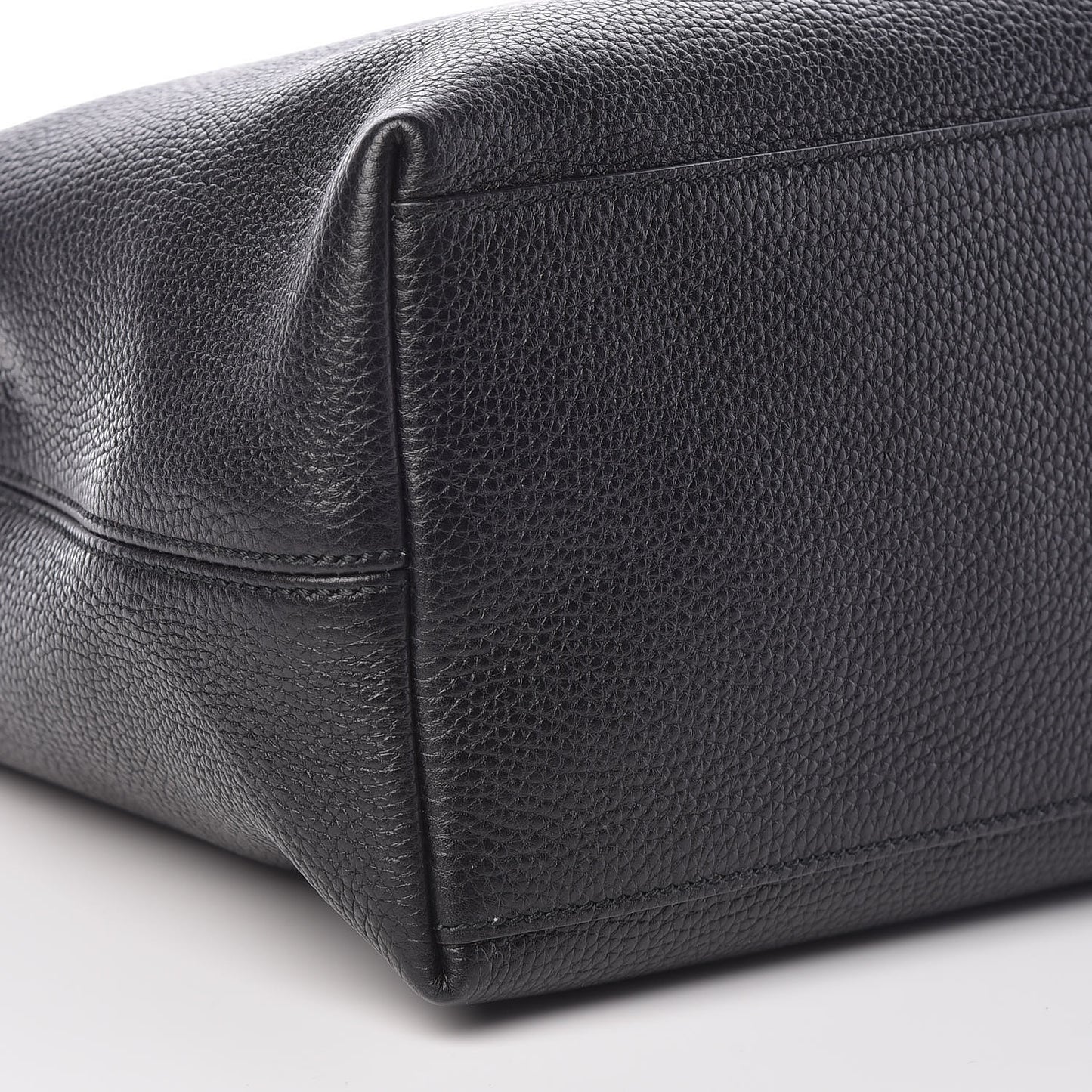 Pebbled Calfskin Medium Soho Chain Shoulder Bag Black