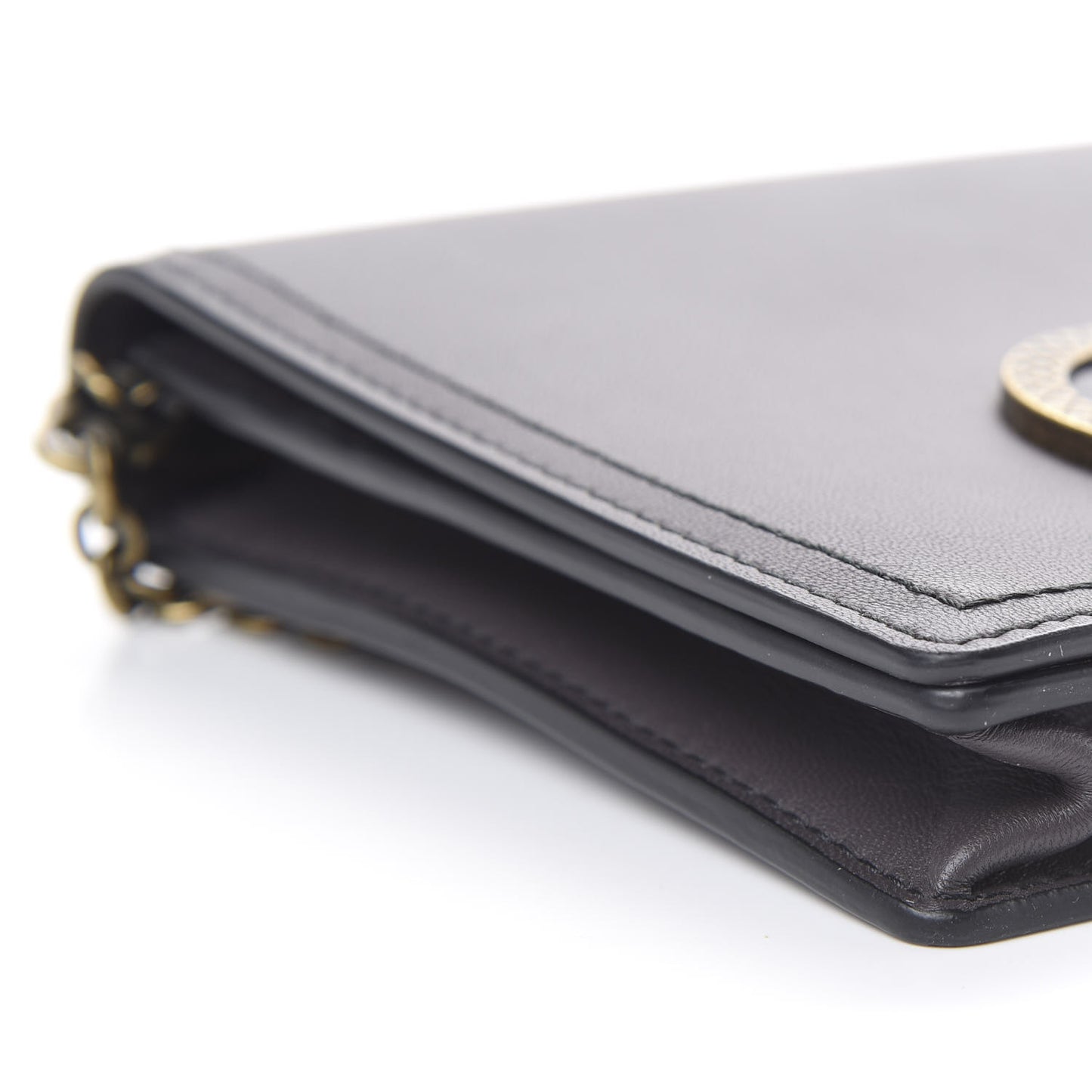 Nappa Ellittica Chain Wallet Quetsche