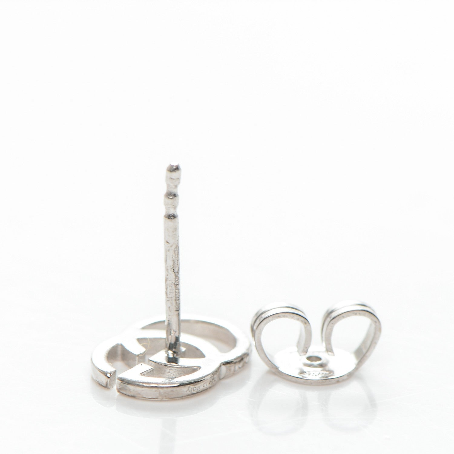 Gucci 18K White Gold GG Tissue Stud Earrings 4 of 5