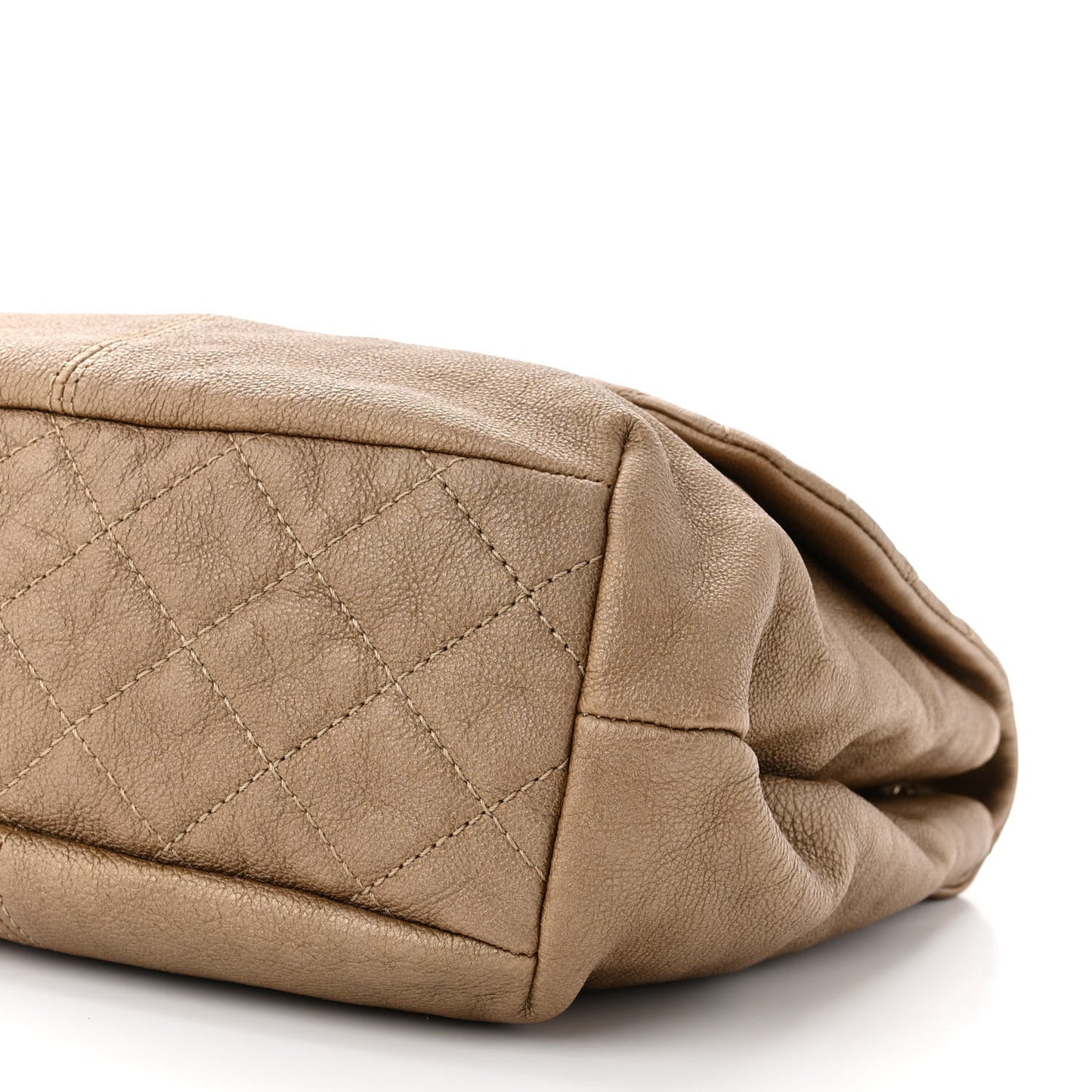Metallic Calfskin Quilted Trianon Small Messenger Flap Gold
