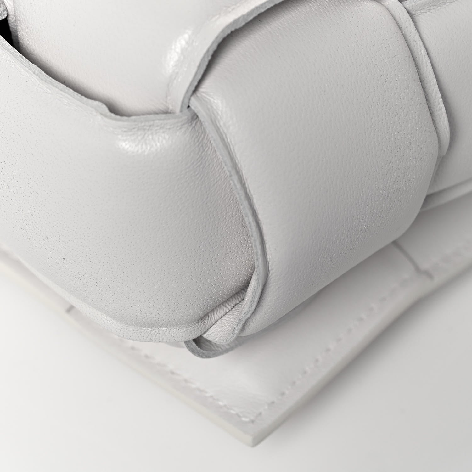 Bottega Veneta Lambskin Maxi Intreccio Padded Chain Cassette Crossbody Bag White 11 of 11