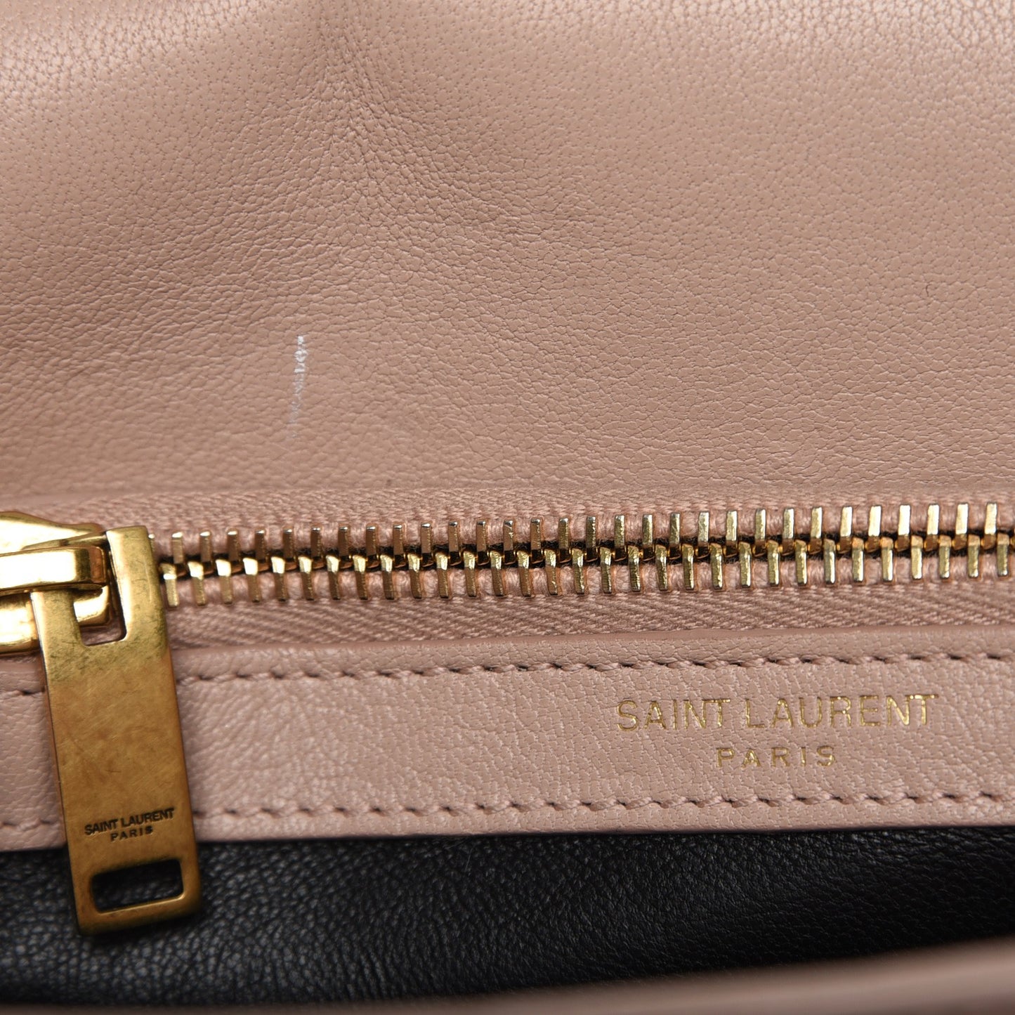 Sheepskin Matelasse Chevron Monogram Medium College Bag Fard