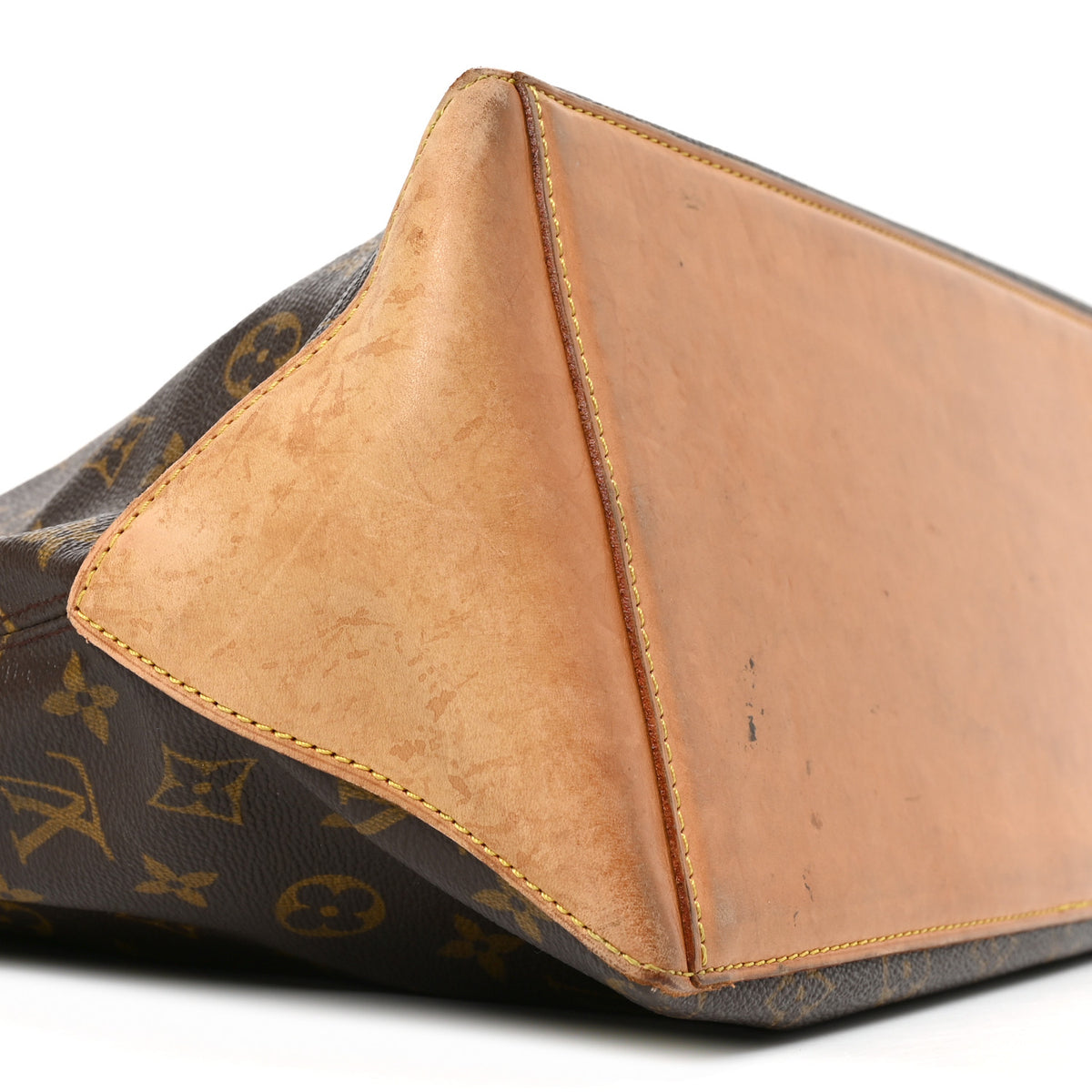 Louis Vuitton Monogram Cabas Mezzo 7 of 8