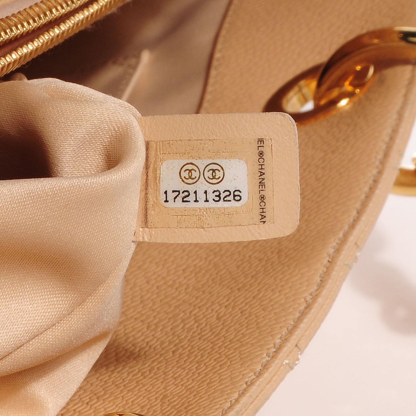 Caviar Grand Shopping Tote GST Beige Clair