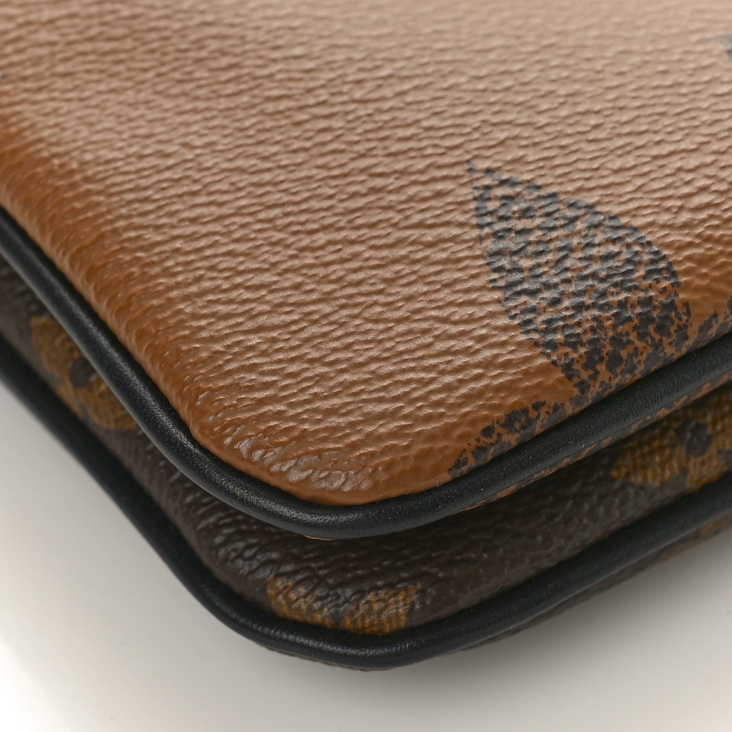 Reverse Monogram Giant Double Zip Pochette