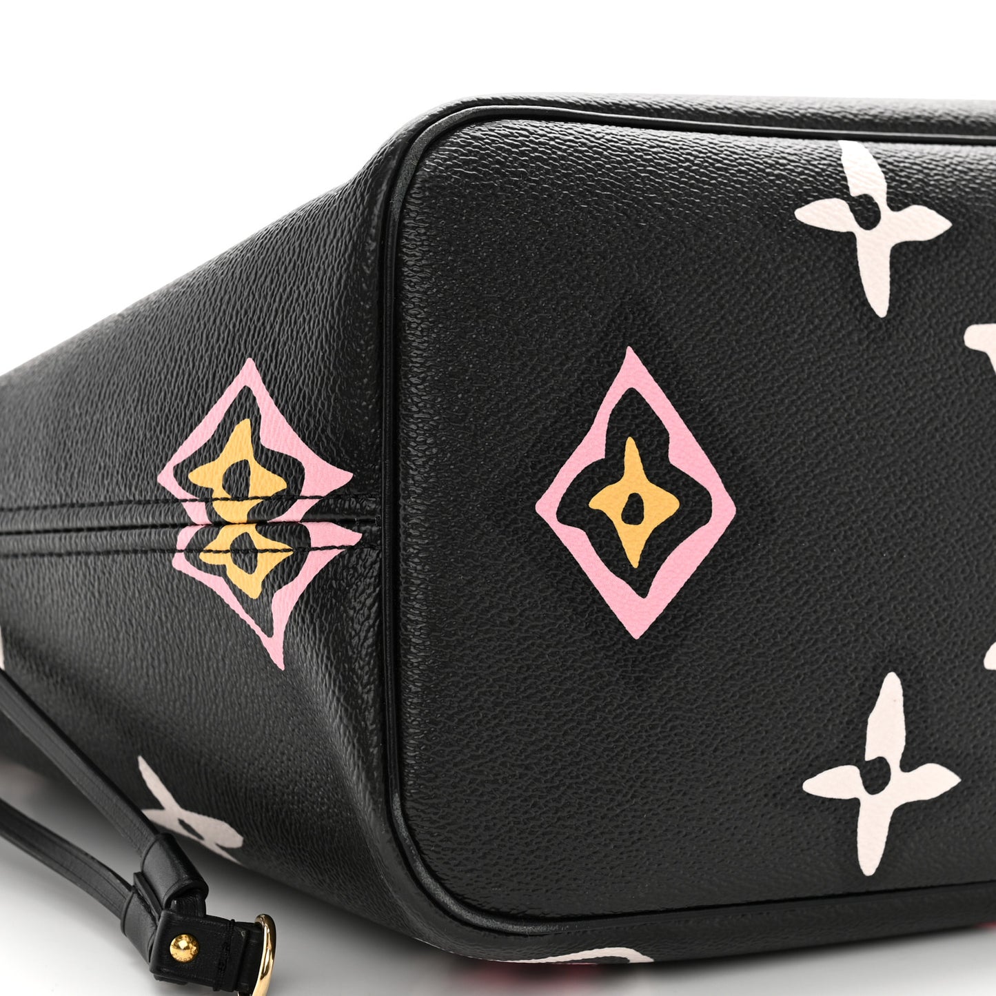 Monogram Giant Wild at Heart Neverfull MM Black